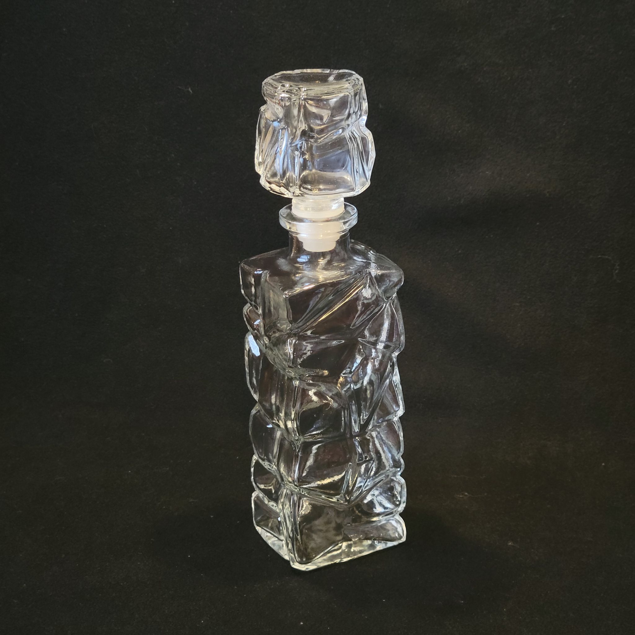 Glass whisky decanter 400 ml