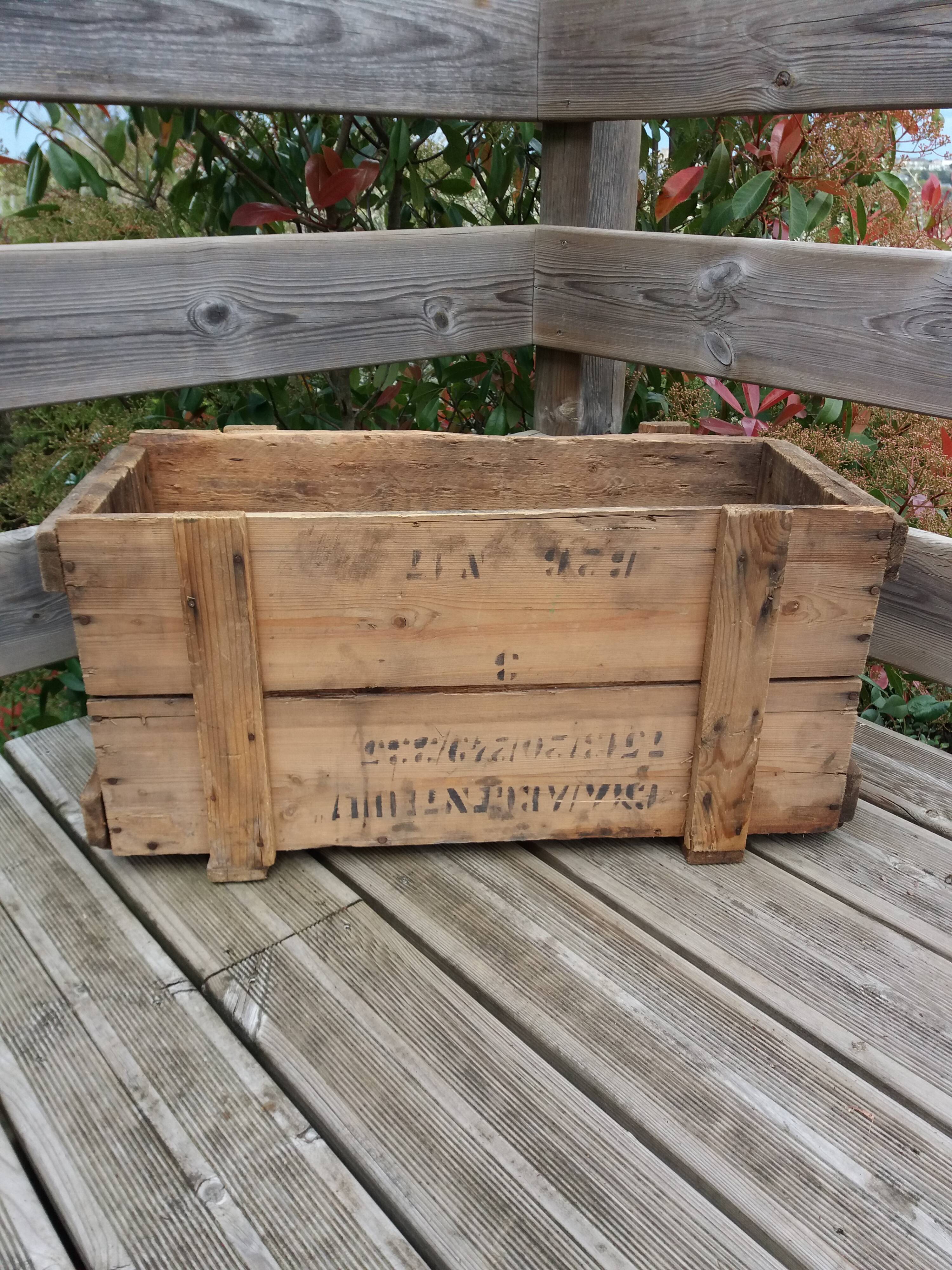 Wooden crate