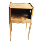 Ancienne table de chevet en bois motif cœur