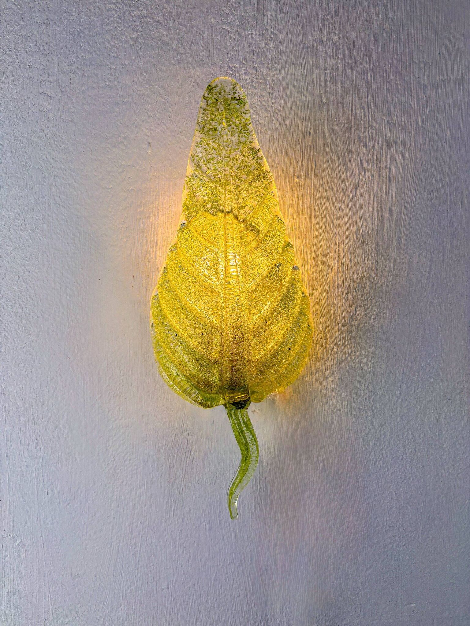 Barovier & Toso leaf-shaped wall sconce, green Murano glass, Italy, 1960s