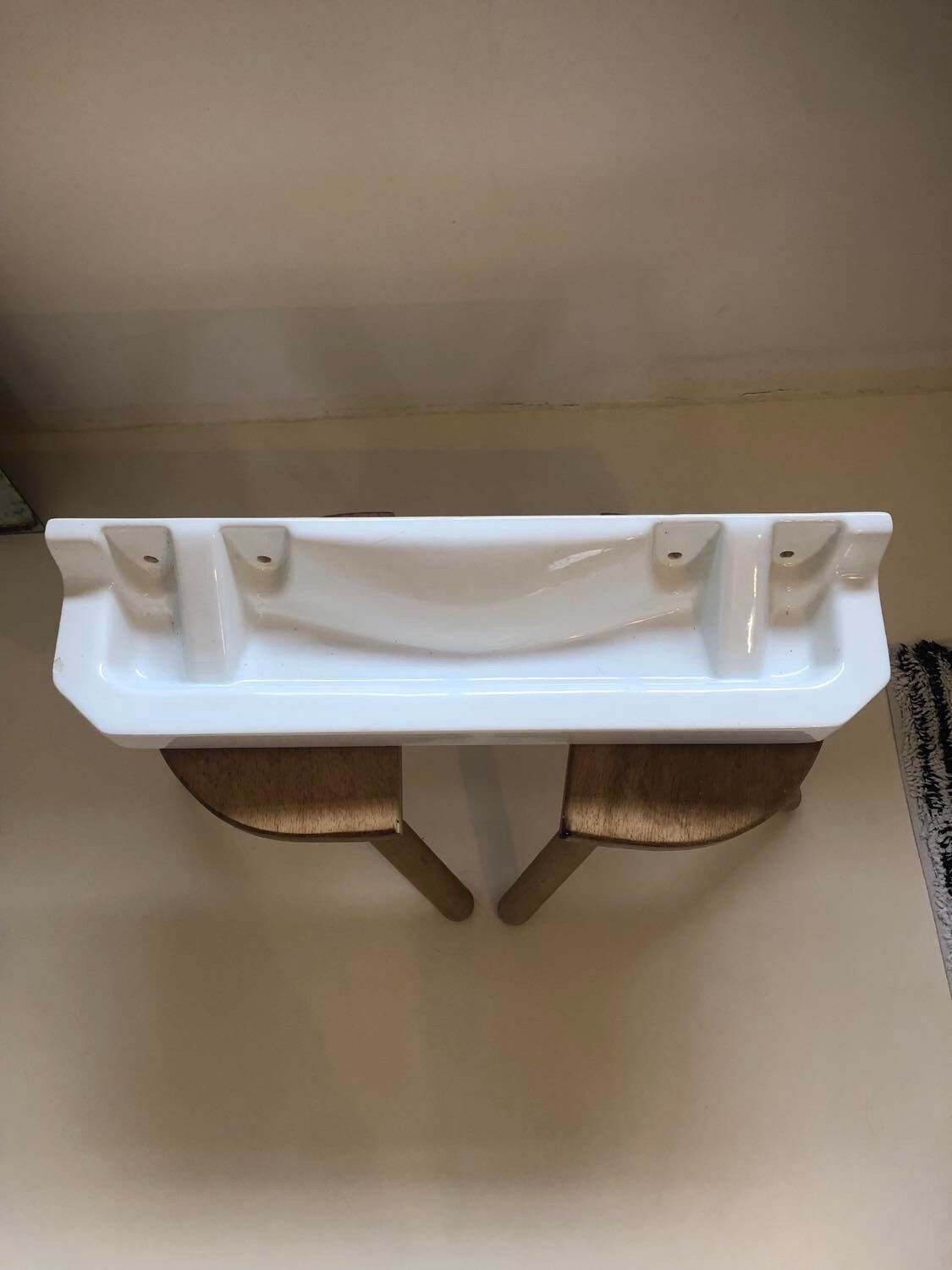 Old shelf, ceramic shelf