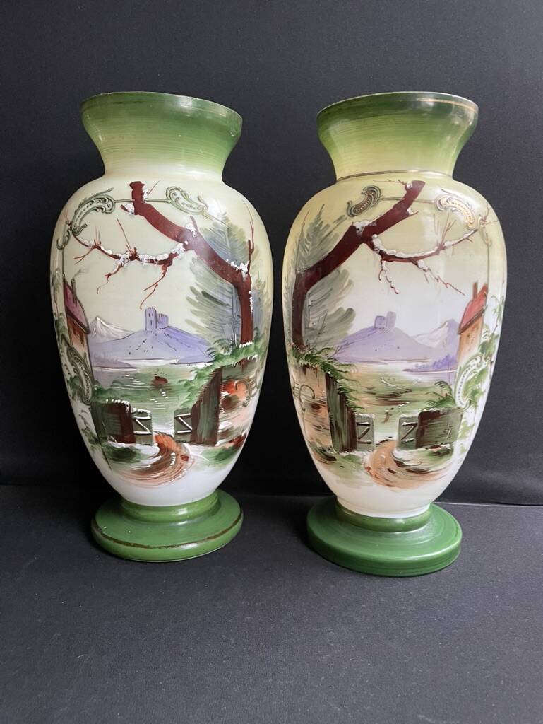 Pair of large hand-decorated opaline vases with marks on the heel – Napoleon III