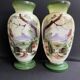 Paire de grands vases en opaline décorés main avec marques au talon – Napoléon III
