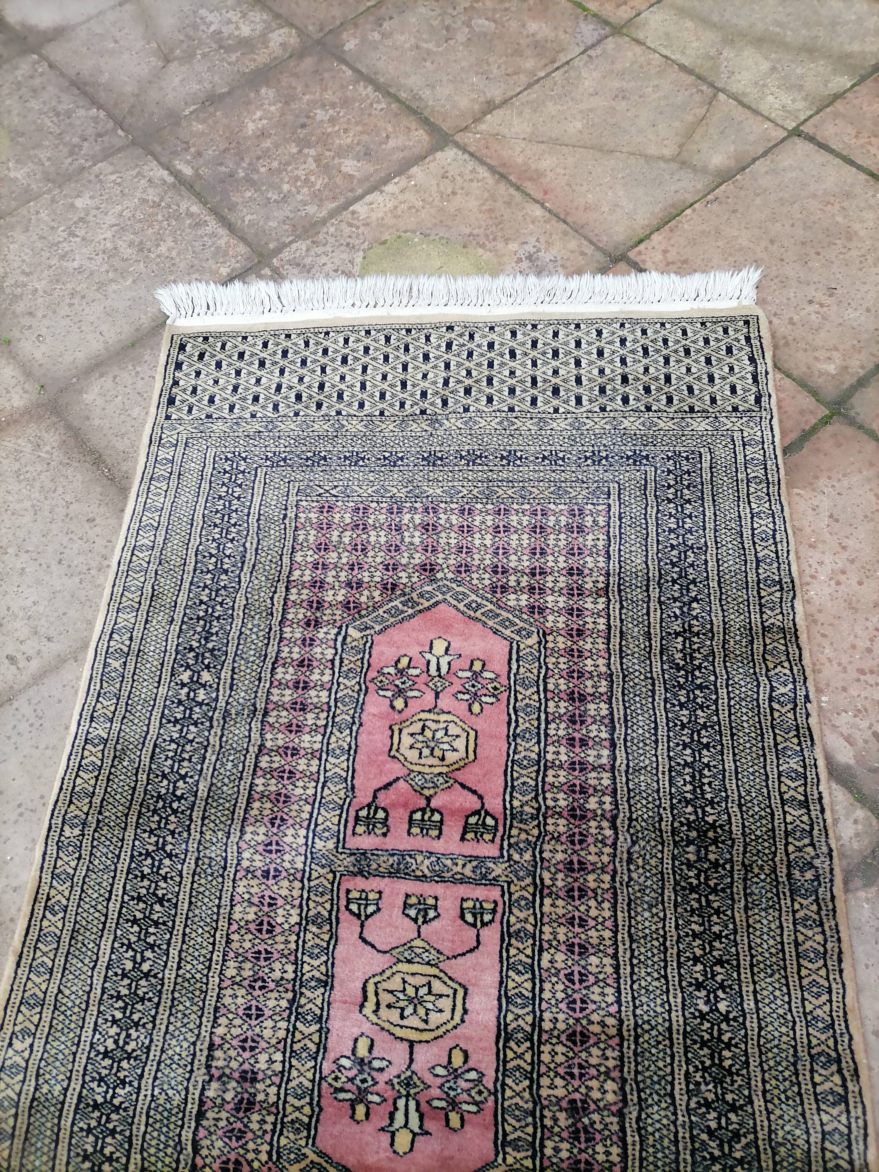 Old oriental carpet. Pakistan  140 x 71 cm