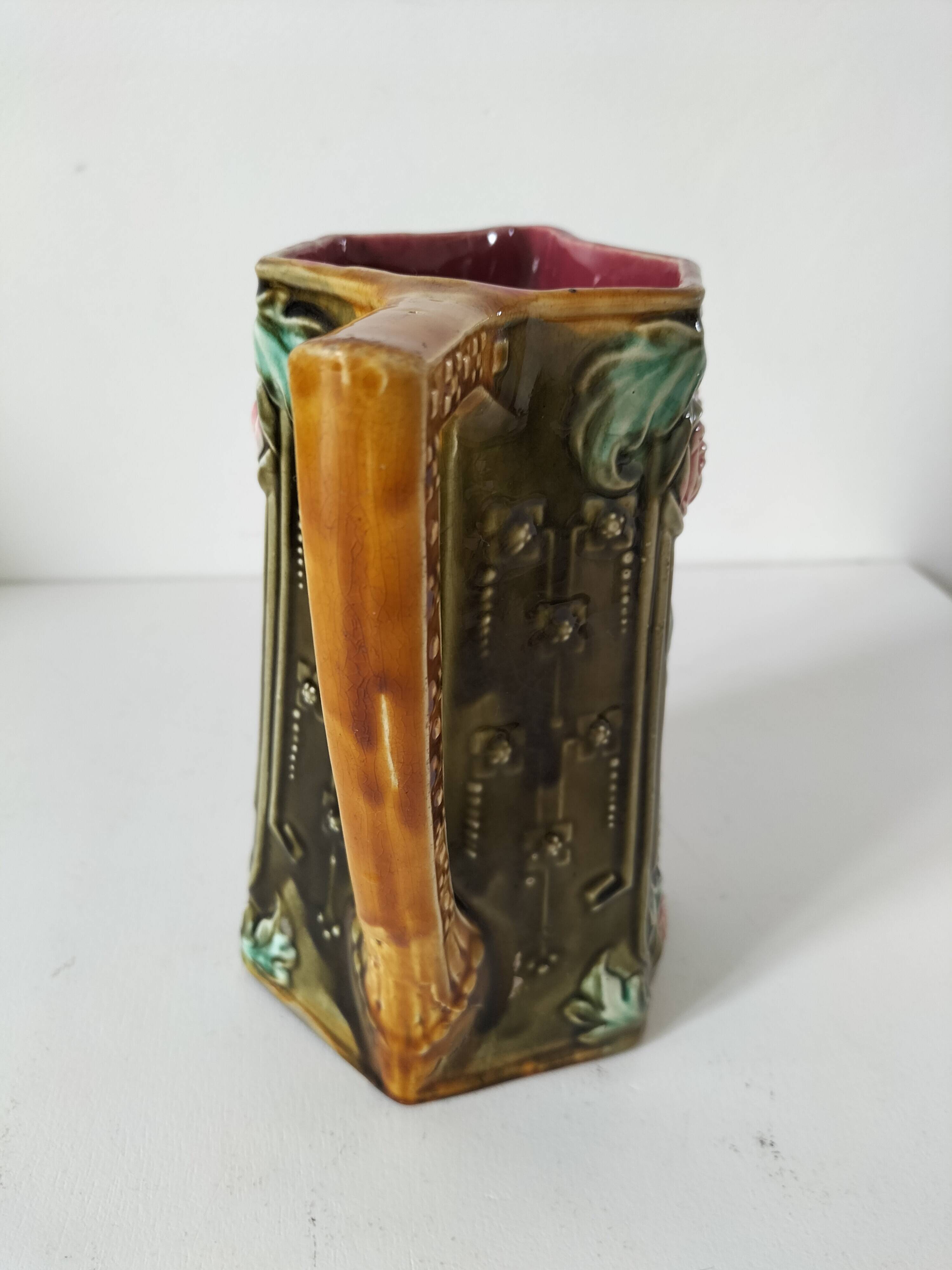 Slip pitcher from the Onnaing Earthenware Factory