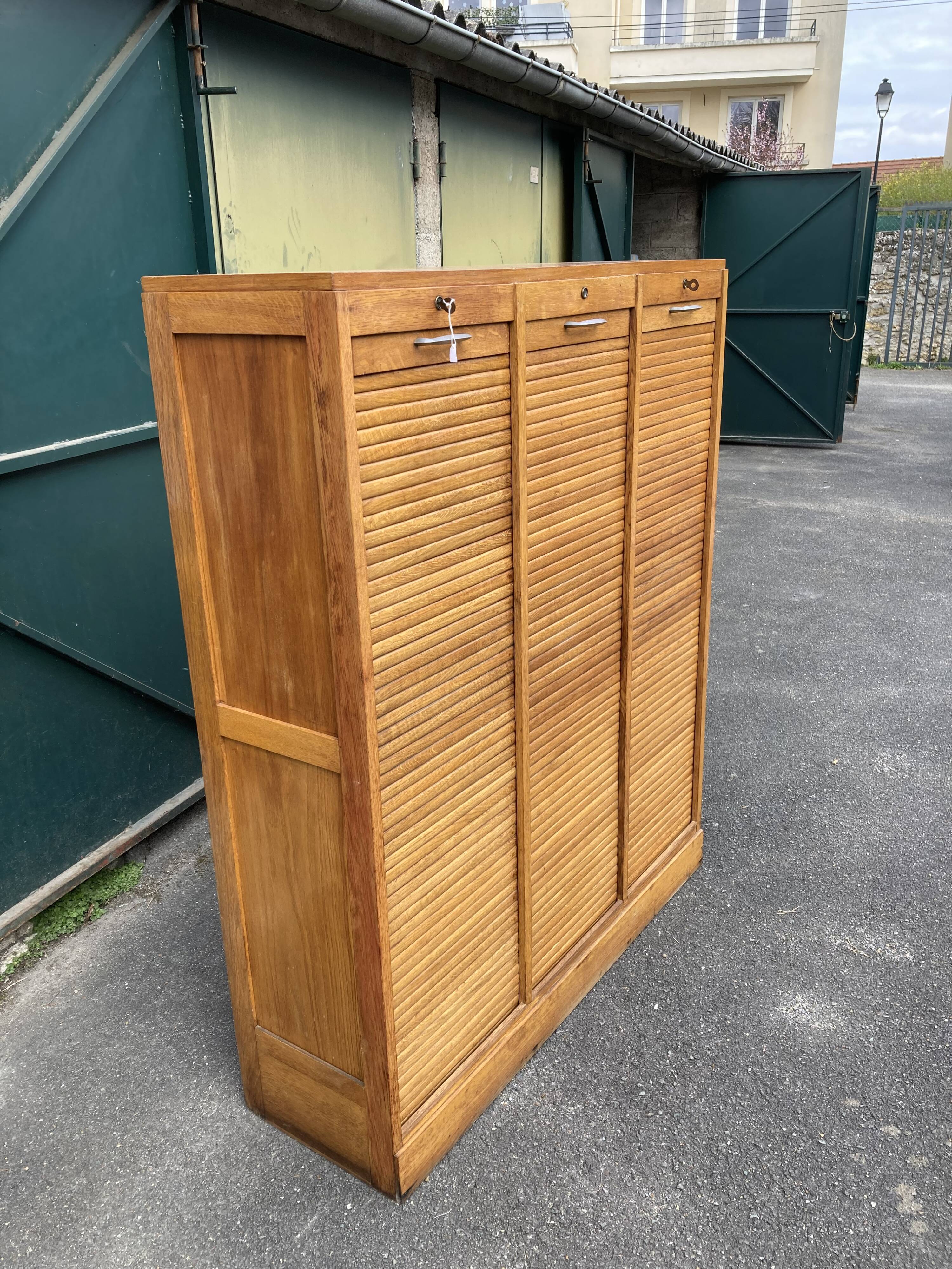 Filing cabinet with 3 curtains