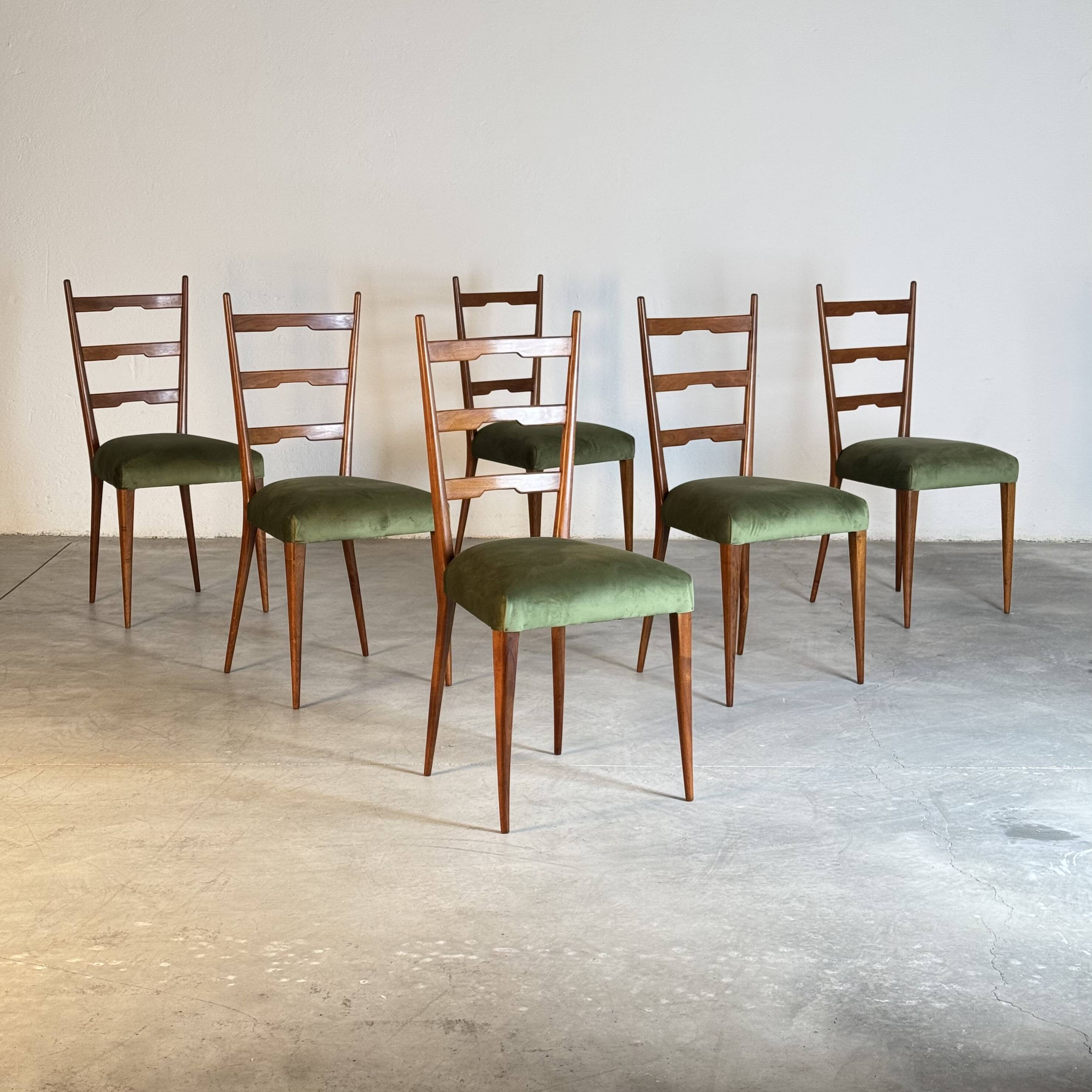 Set of six dining room chairs attributed to Gio Ponti, Italy, 1950.