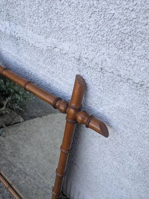 Miroir en bois façon bambou