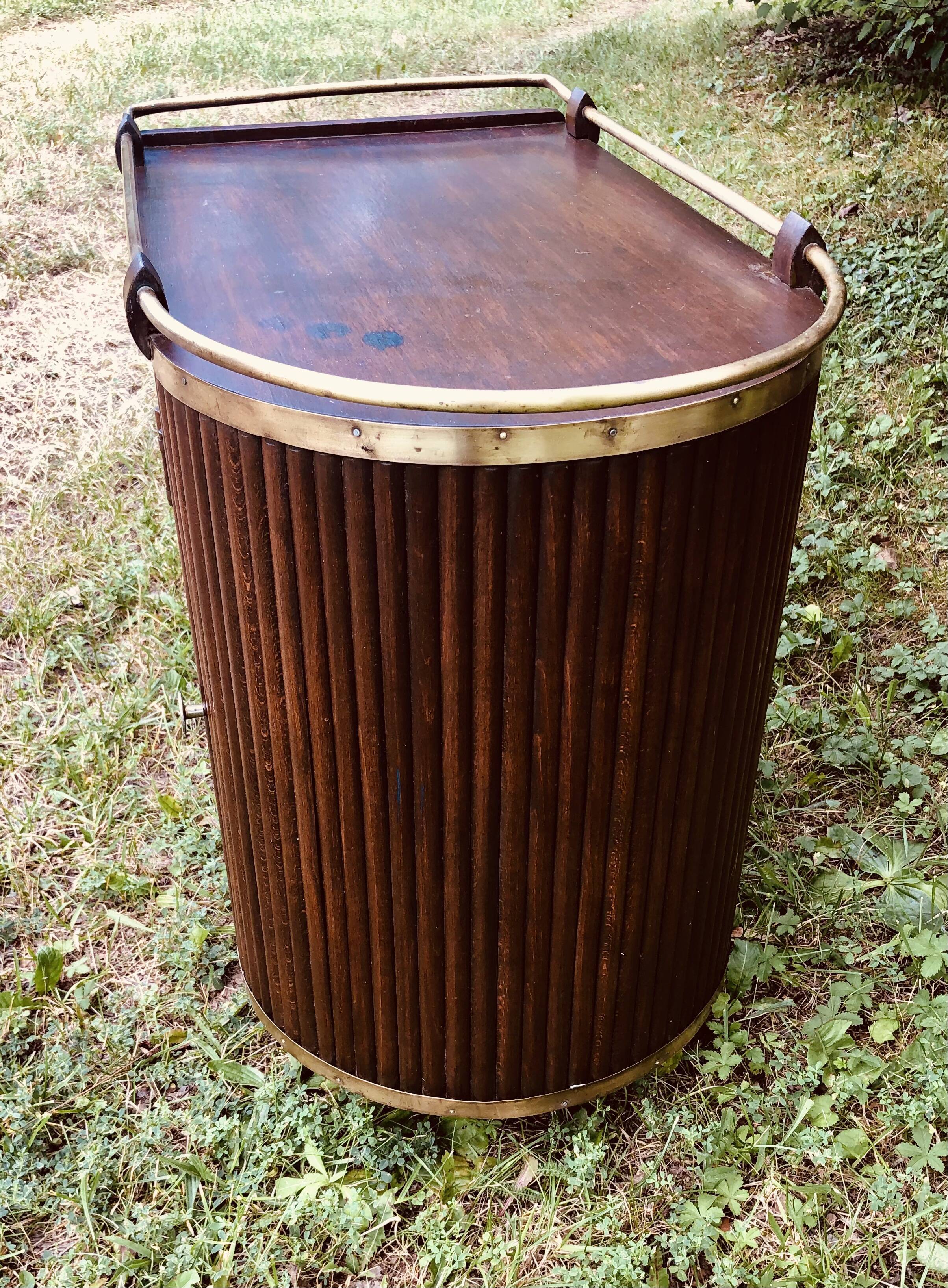 Bar furniture on wheels