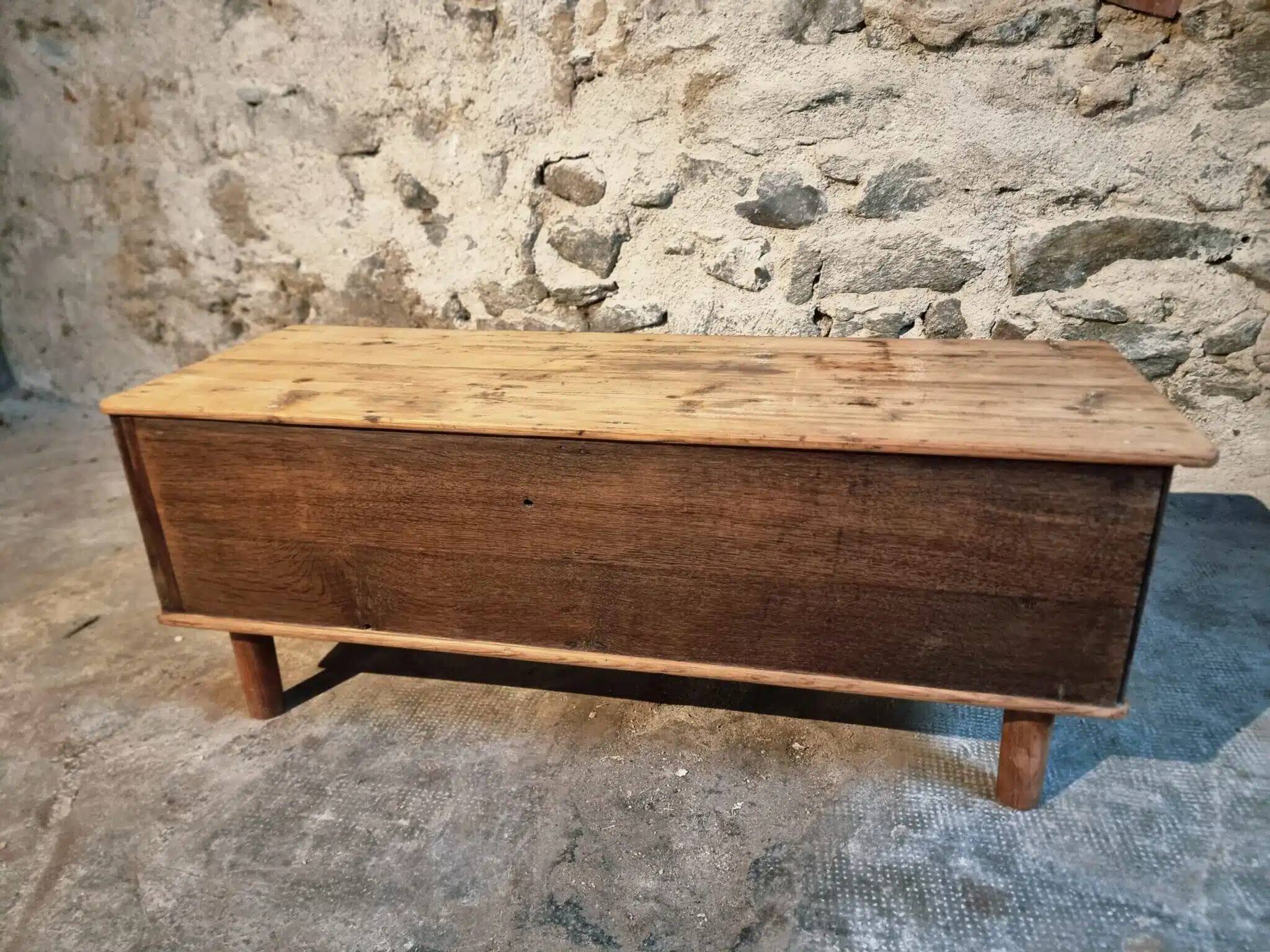 Antique French chest of drawers, circa 1900 – oak and pine with 4 drawers