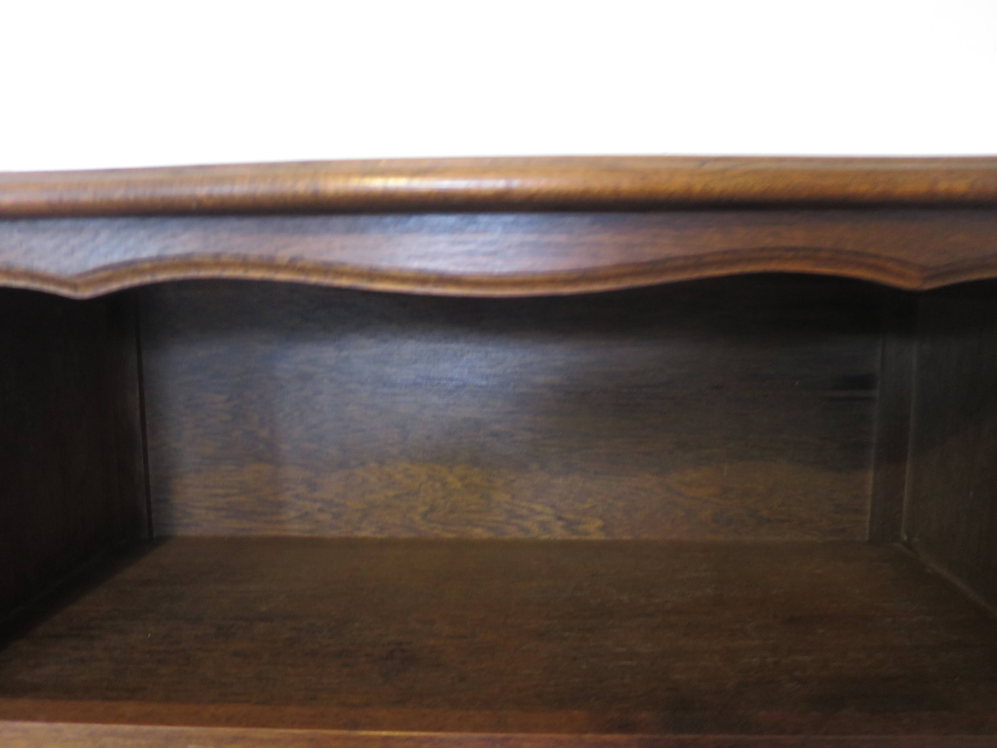 Beautiful oak Bibus - 3 levels - Louis XV style