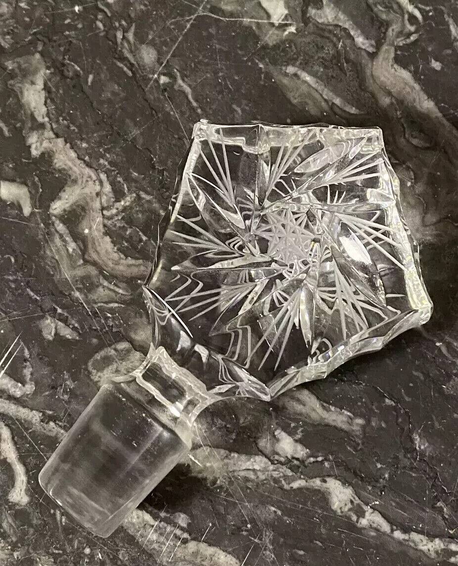 Magnificent series of 2 pieces in chiseled crystal art deco period