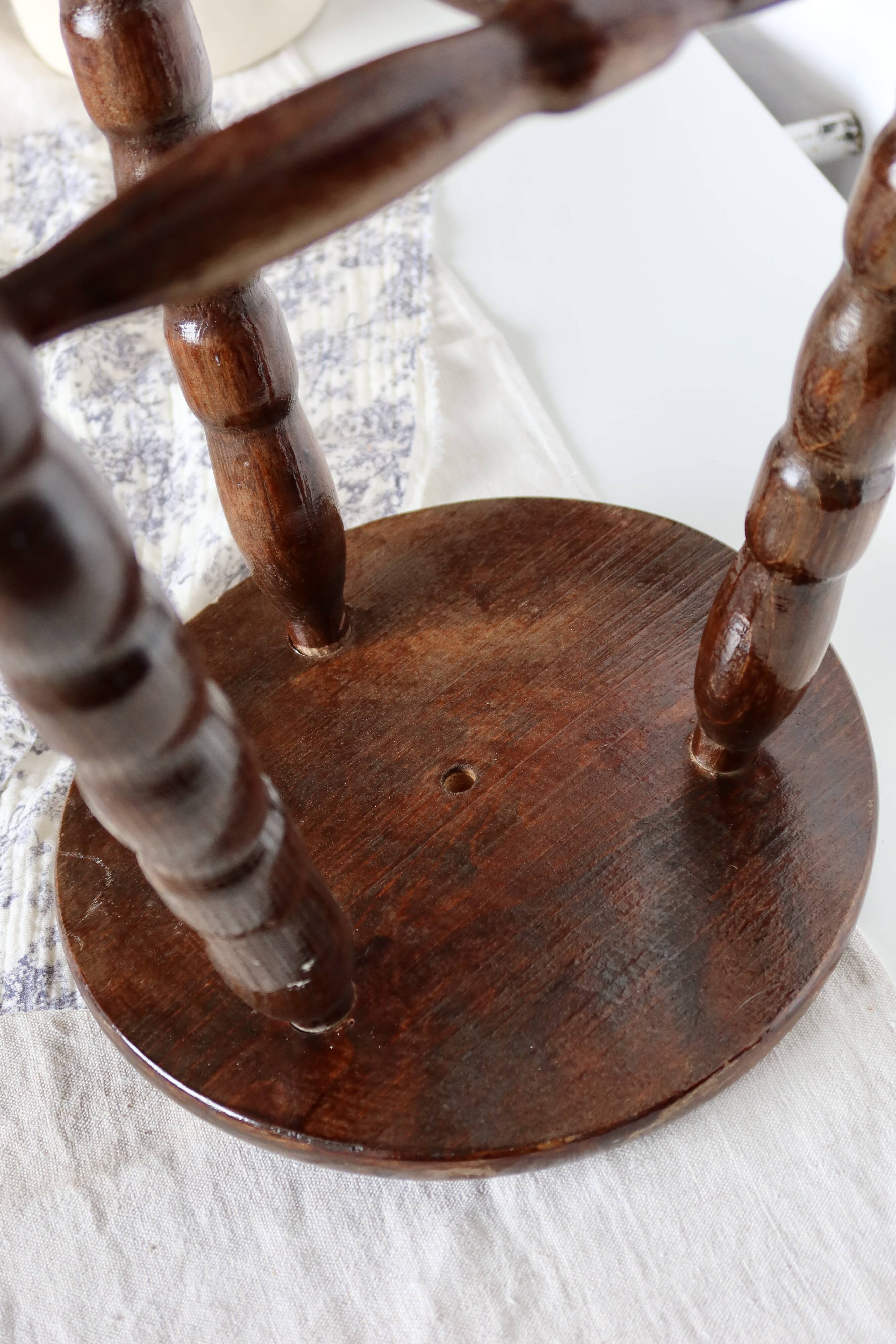 Tabouret de traite vintage en bois tripode