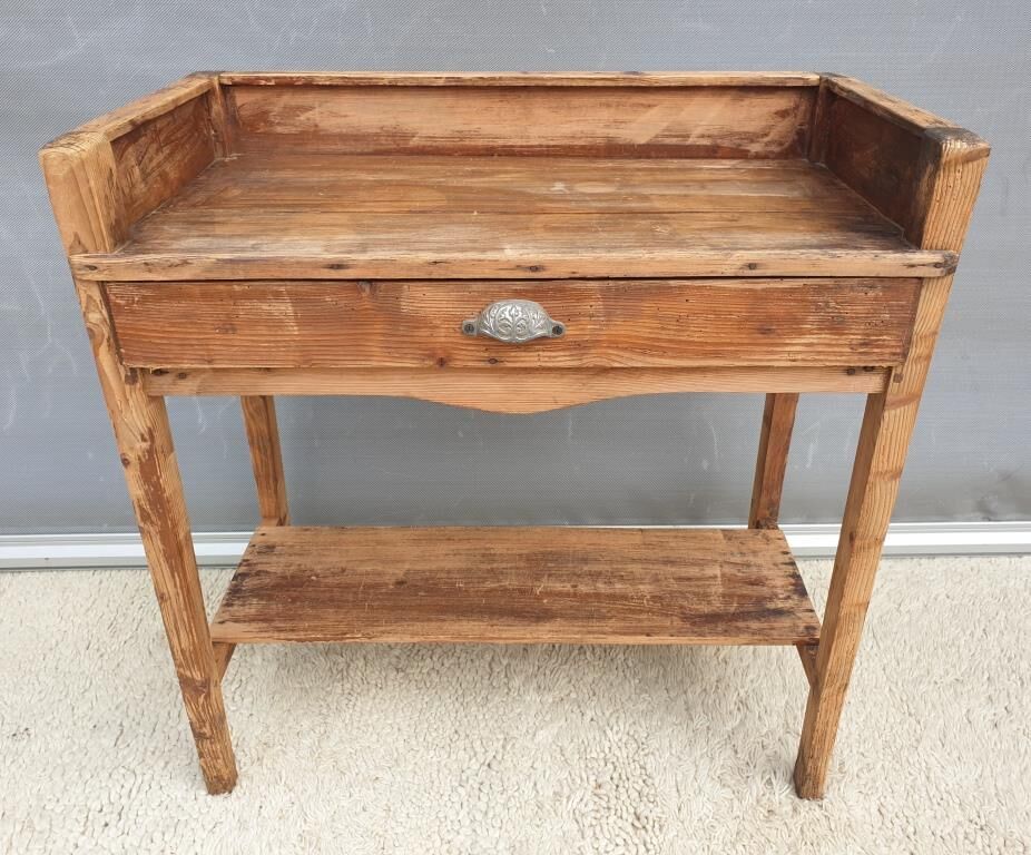 Rimmed table Norman country console in Pine