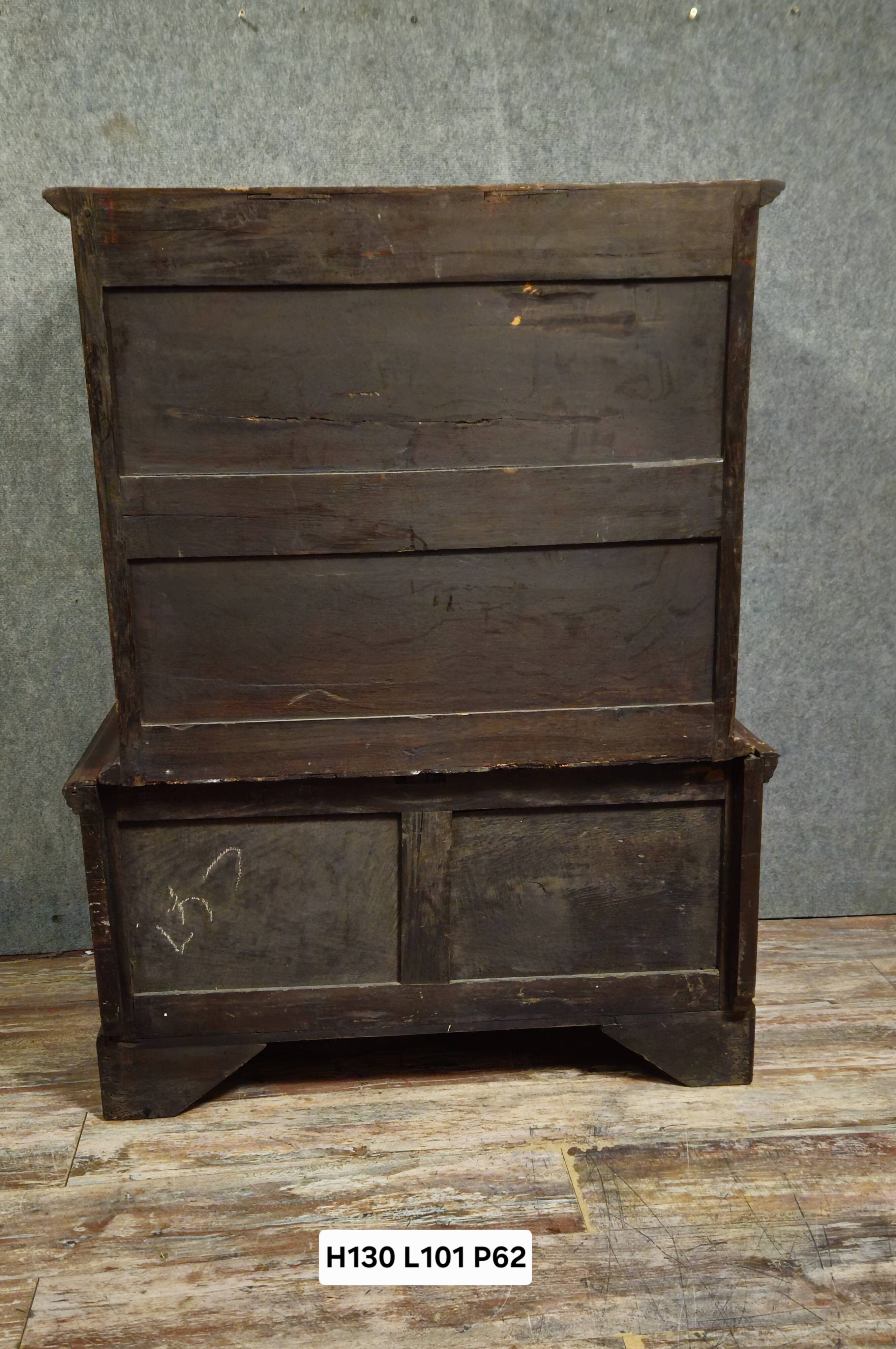 Cabinet - Commode  / chiffonnier ancien en bois massif, XIXᵉ siècle