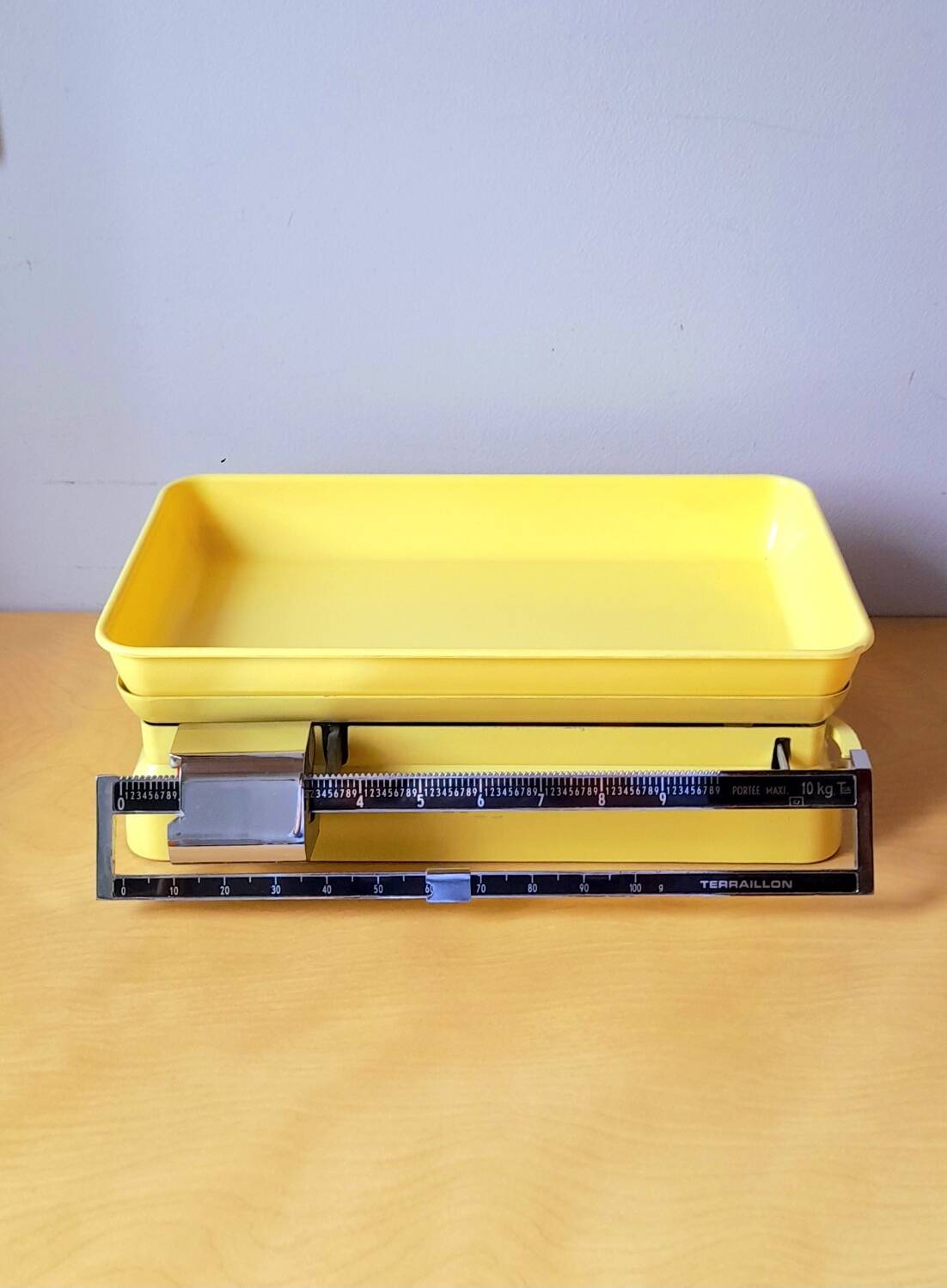 Terraillon kitchen scale 1960