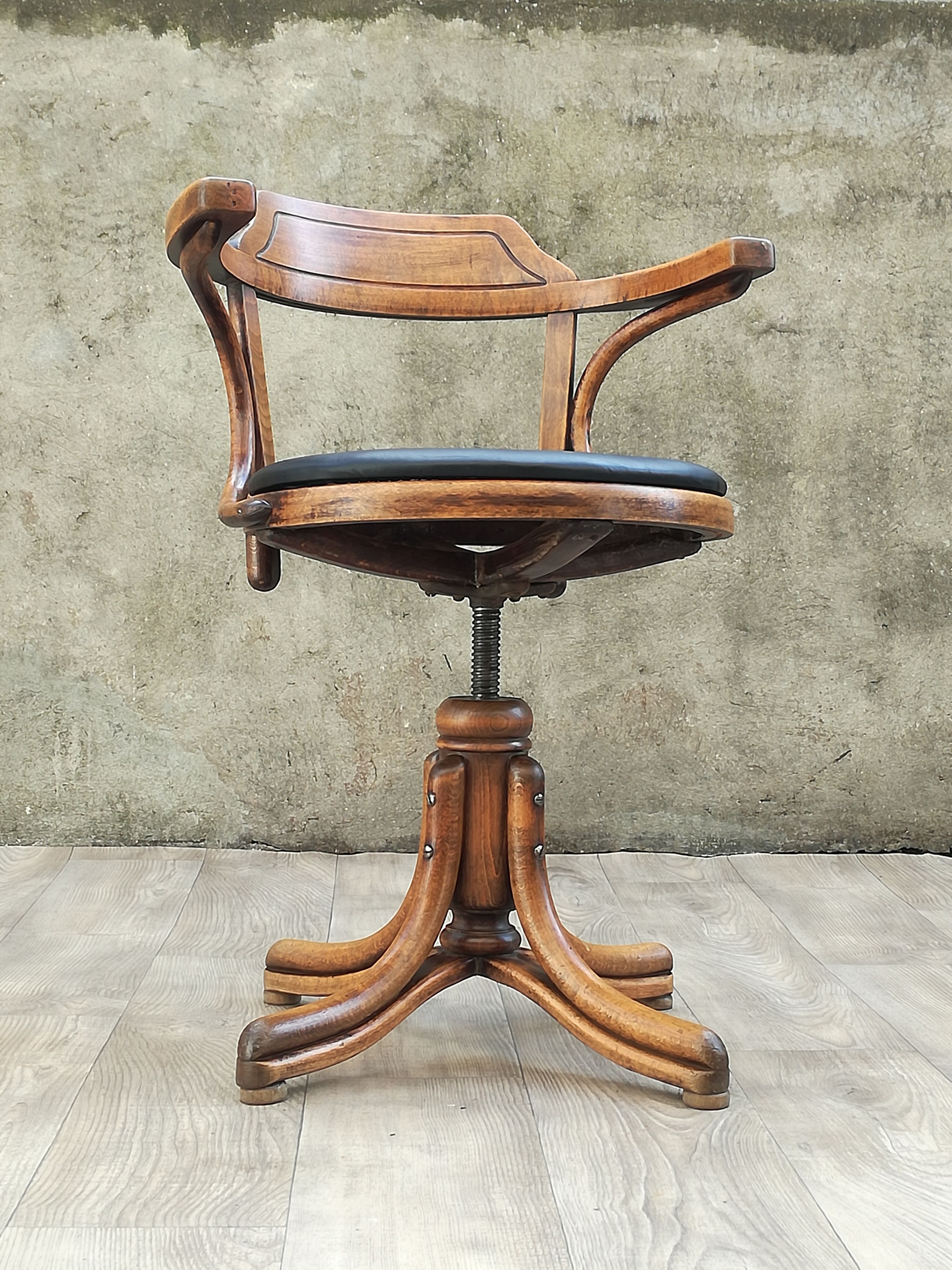 Thonet armchair