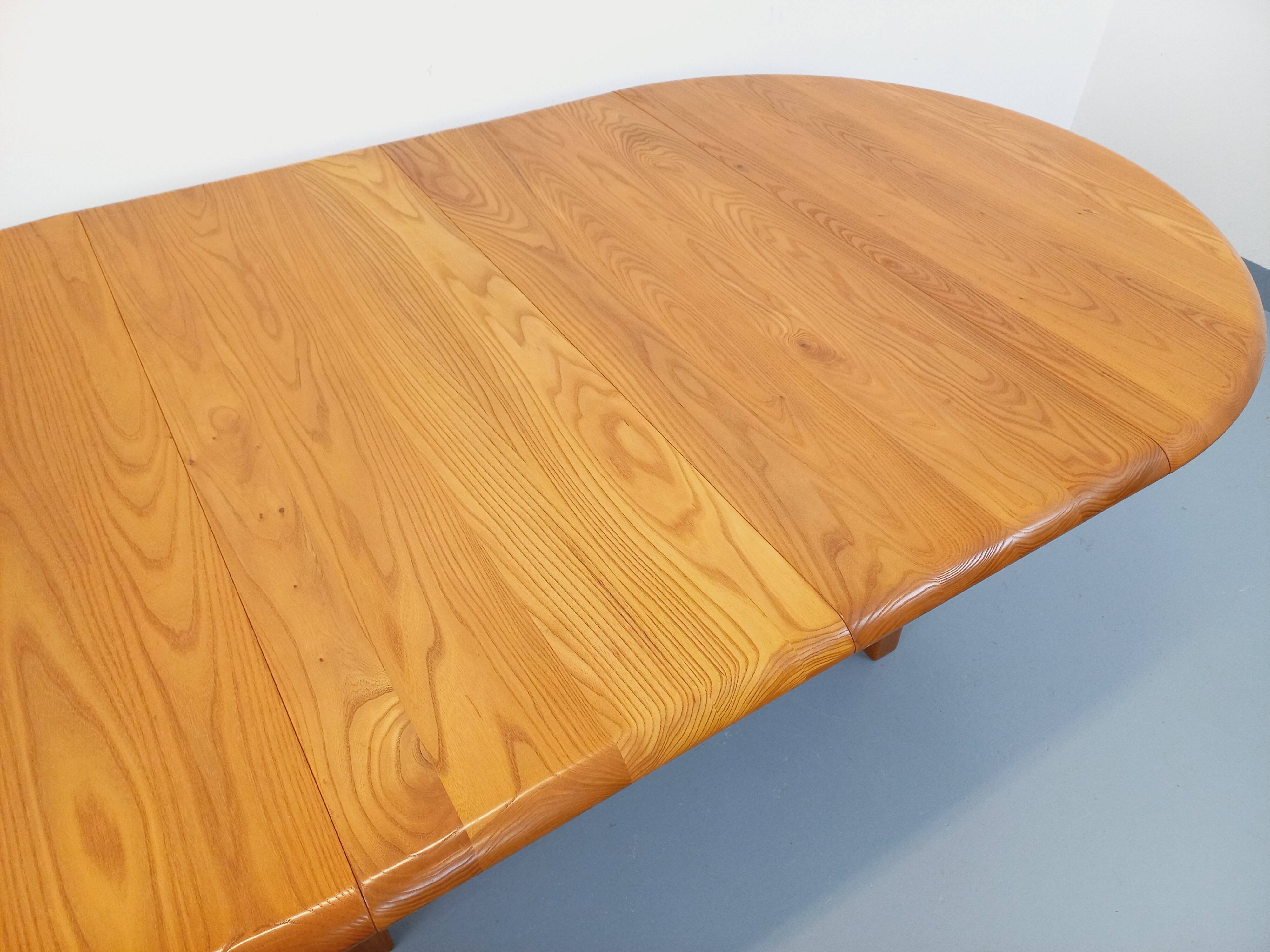 Table à manger ronde vintage Seltz des années 70 80 en orme blond massif