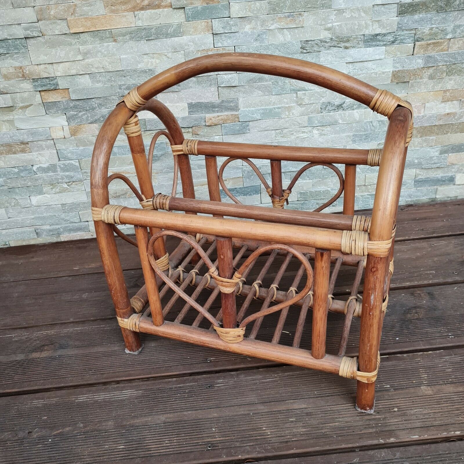 Vintage rattan magazine door