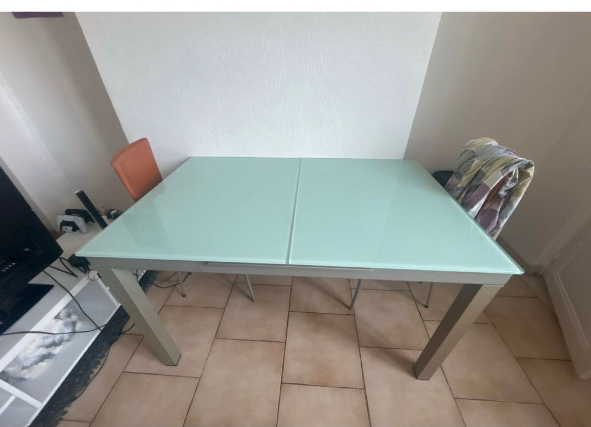 Gautier contemporary design dining table