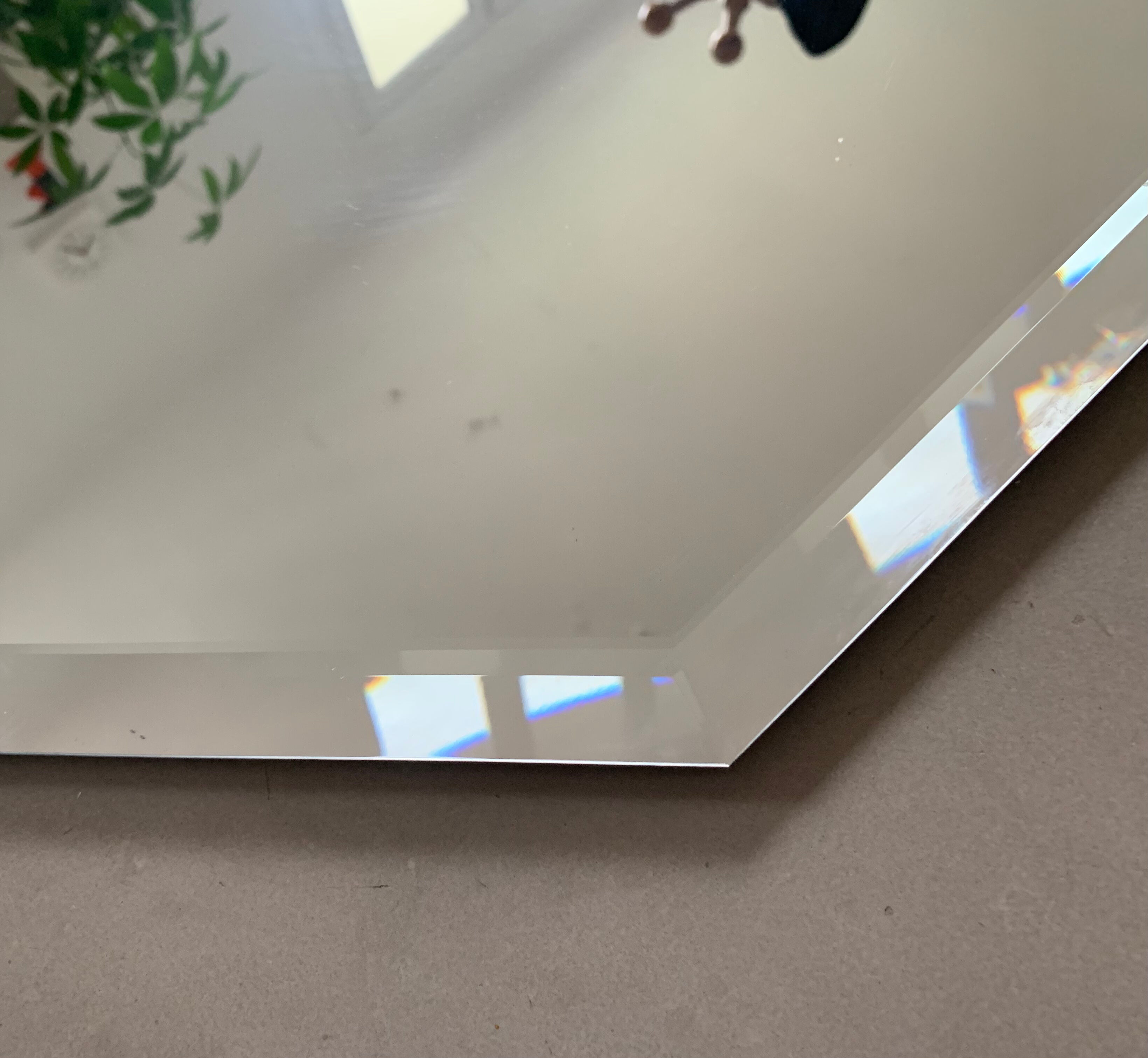 Hexagonal beveled mirror