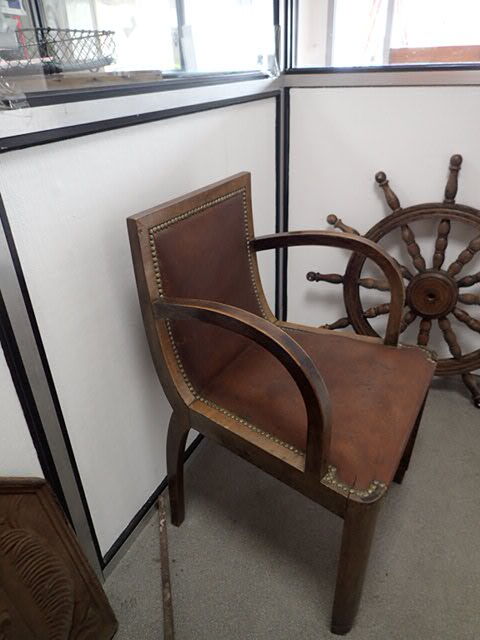 Paire de fauteuils bridge en cuir