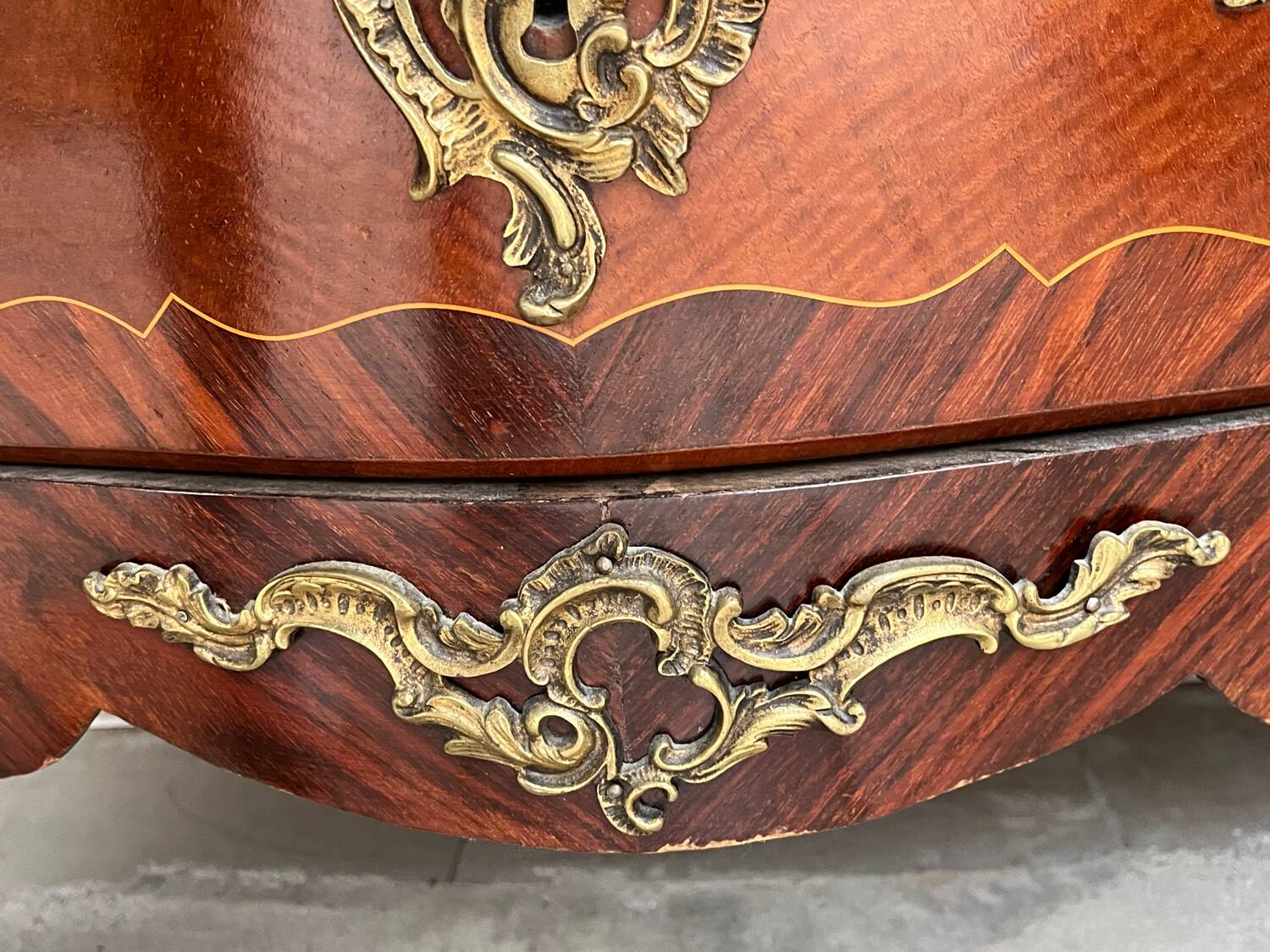 Louis XV chest of drawers