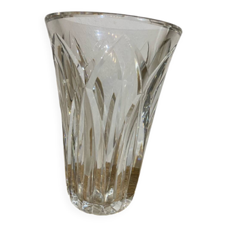 Superb Saint-Louis cut crystal vase