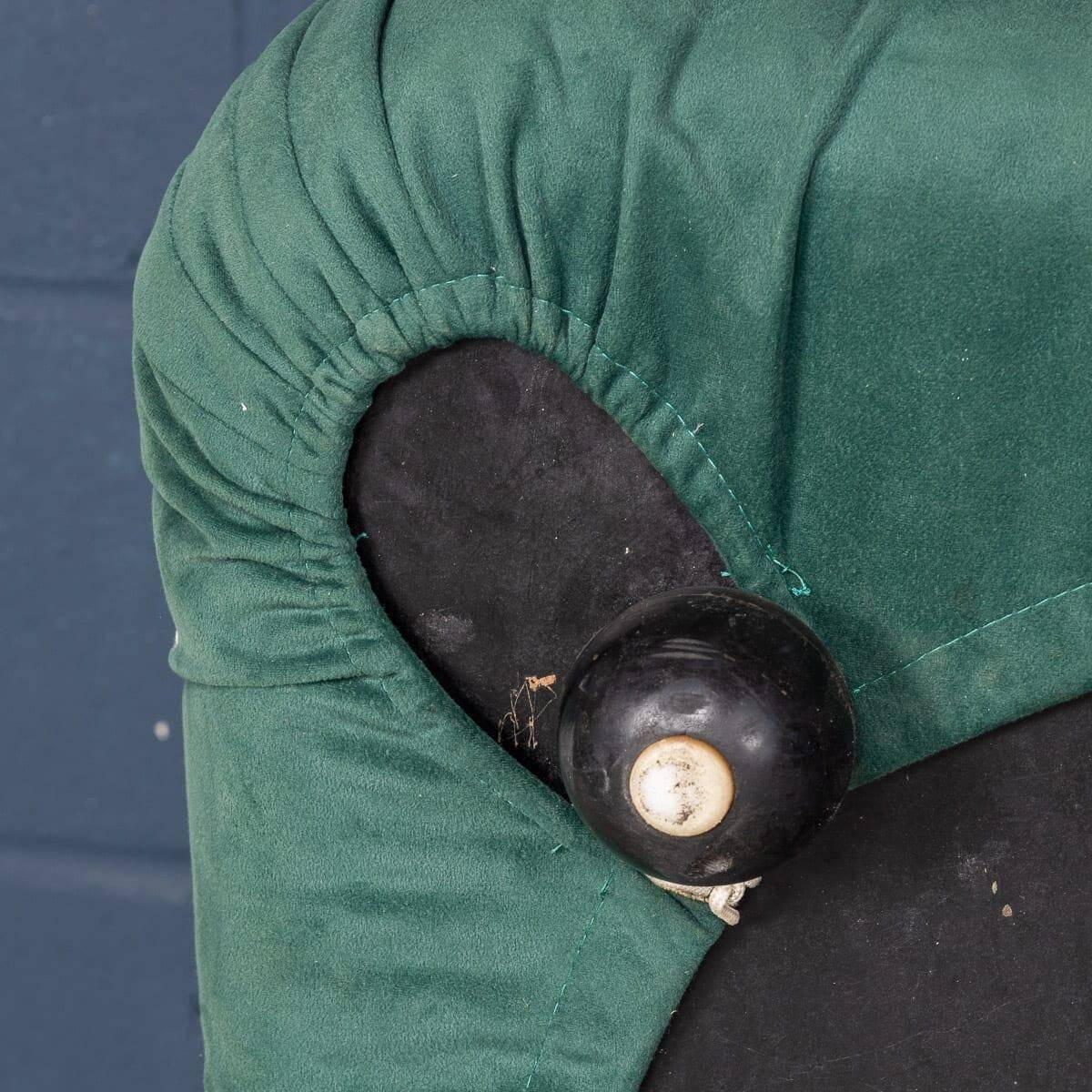 Retro "Camaleonda" armchair in green fabric, 20th-century style.