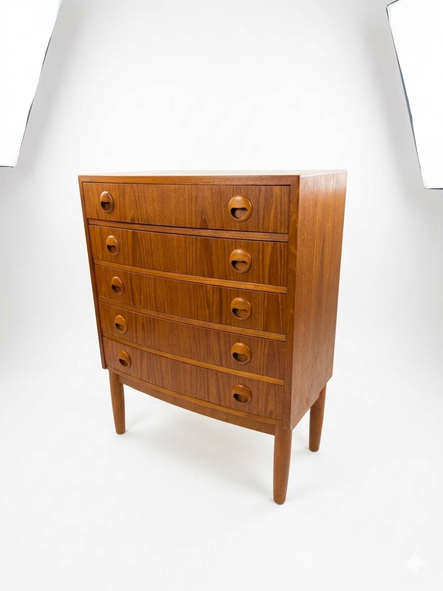 Scandinavian curved teak commode, Kai Kristiansen, 1960