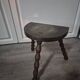 Tabouret tripode vintage au pieds torsadés