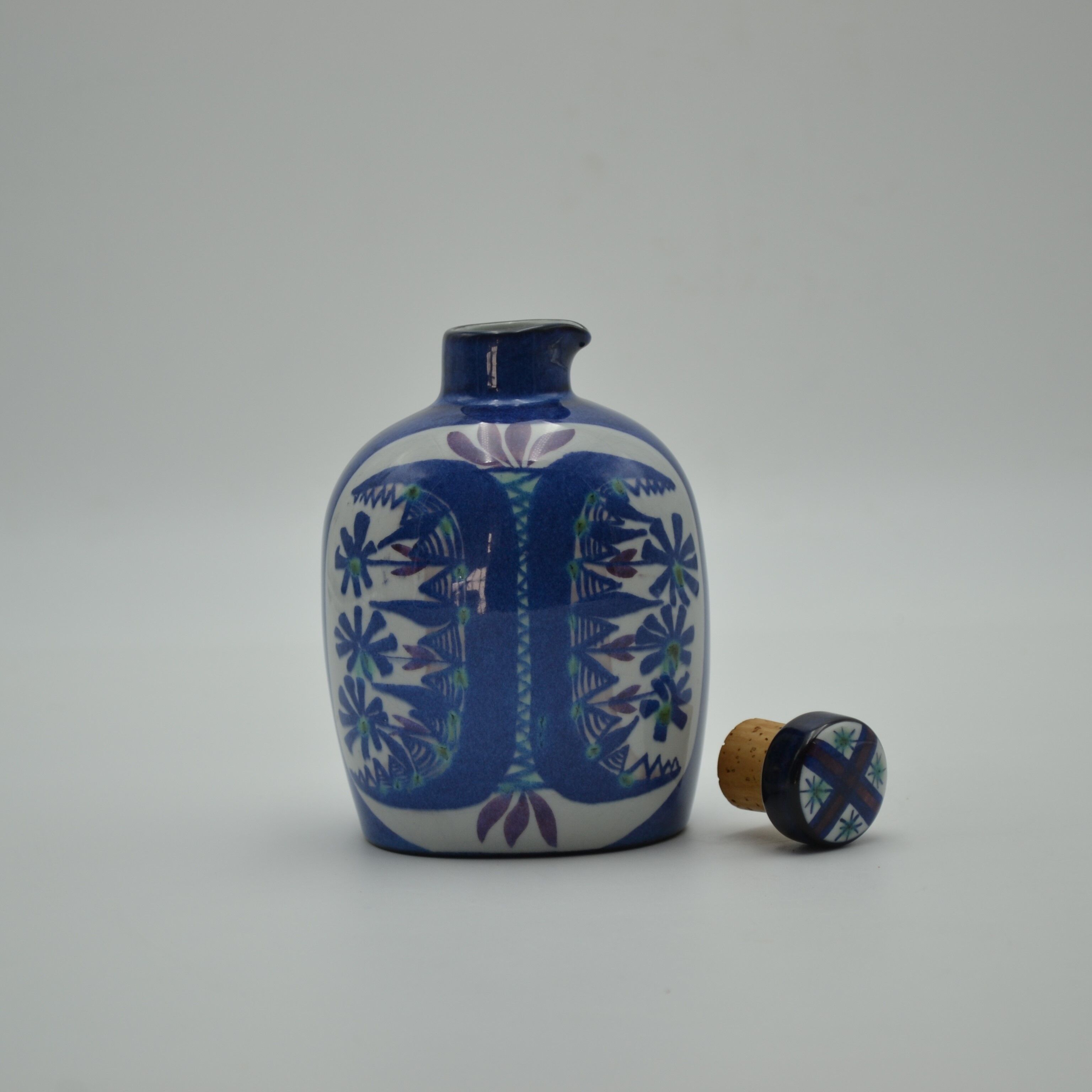 Bottle in earthenware from Marianne Johnson's Tenera series for Aluminia