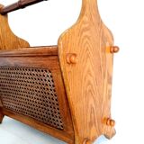 Vintage cannage magazine door