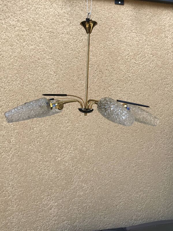 Lustre laiton et verre moulé, flèche en bakélite , année 50, 5 lampes