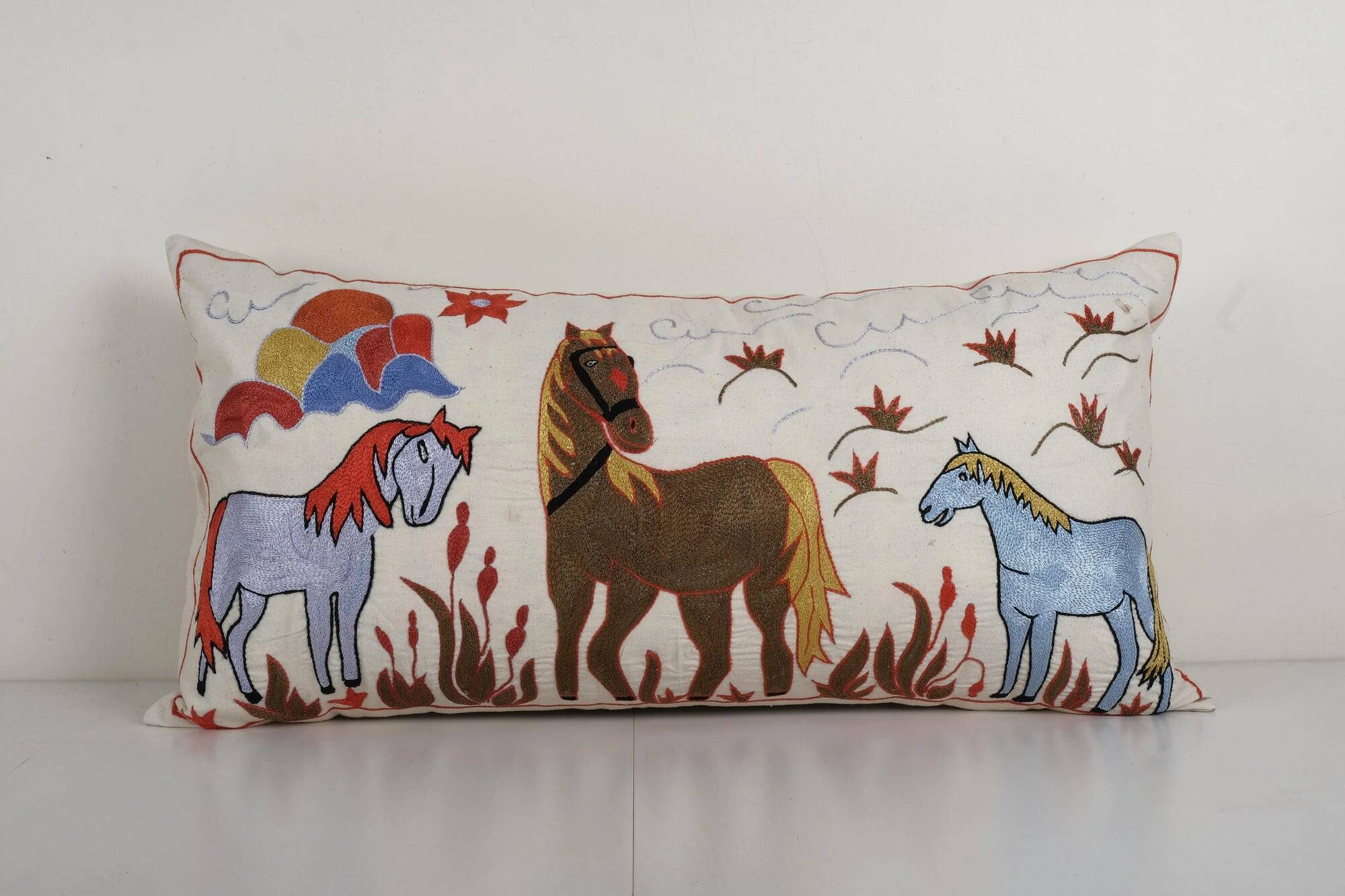 Vintage embroidered cushion cover 46x86 cm
