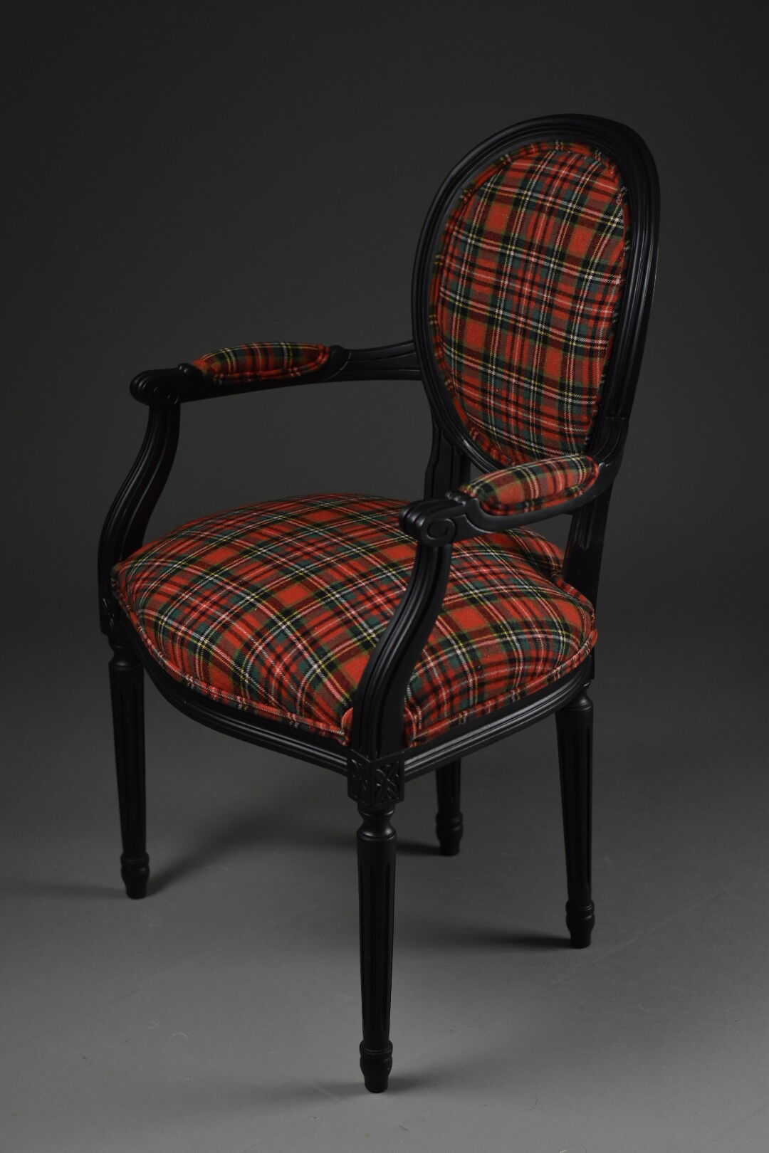 Medallion Chair with Tartan Fabric, Early XXth century