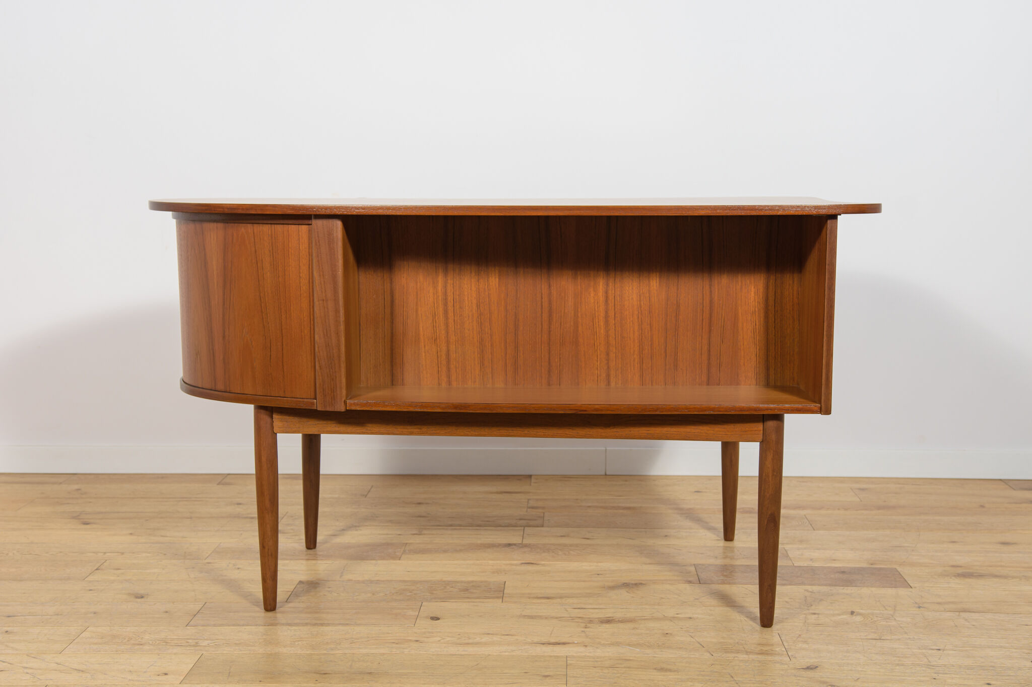 Mid-Century Freestanding Teak Kidney Desk, Denmark, 1960s