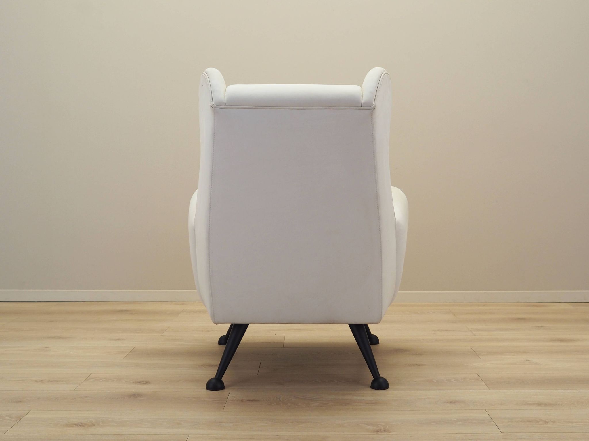 White armchair, Italian design, 1980s, production: Italy