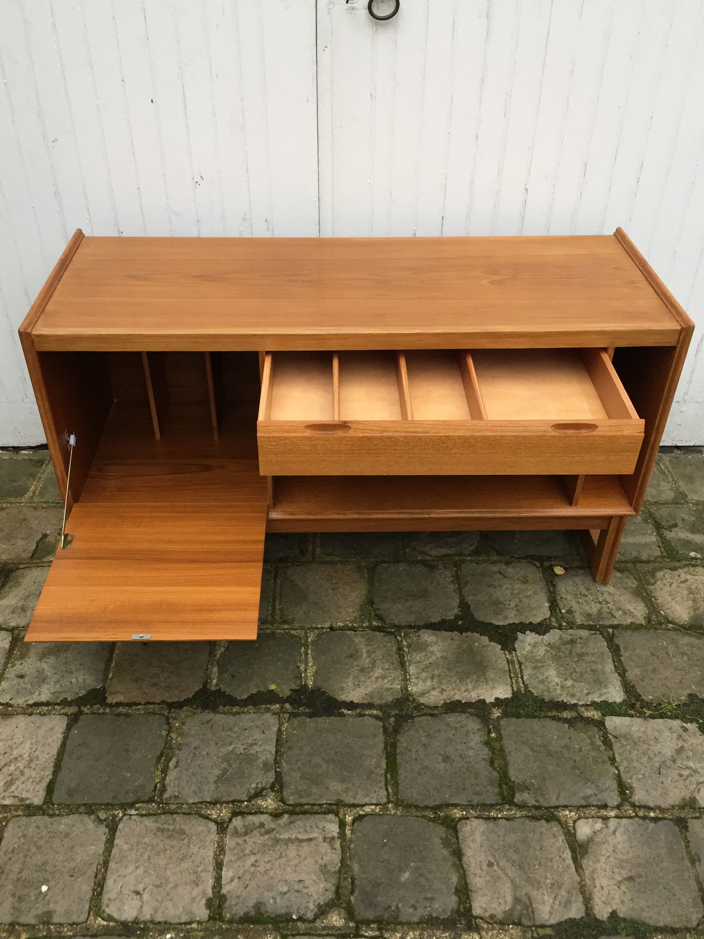 Sideboard