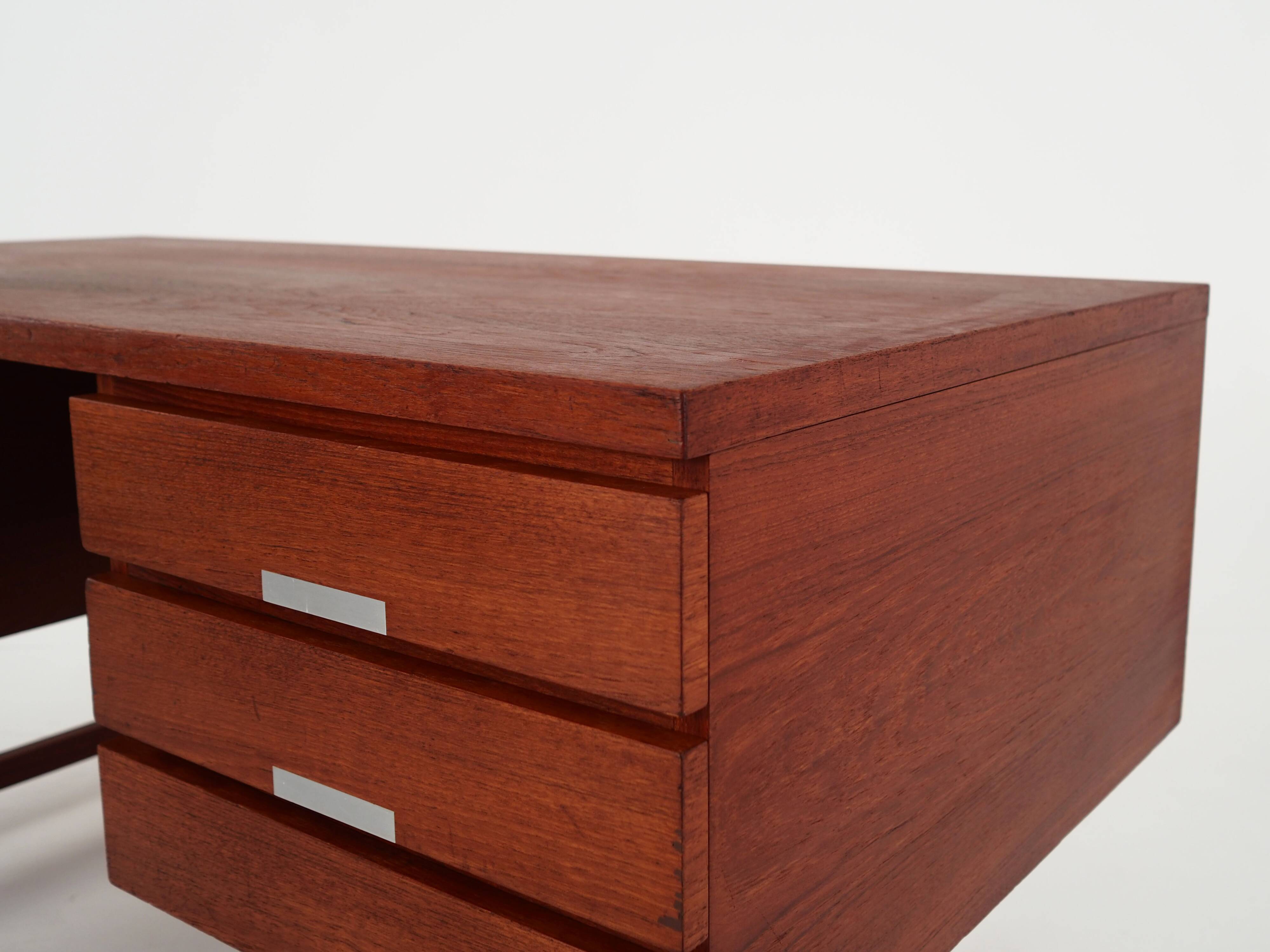 Teak desk, Danish design, 1970s, manufacturer: Eigil Petersens Møbelfabrik