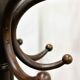 Grand porte-manteau Art Nouveau en bois courbé par Thonet. Vienne, 1879-1887