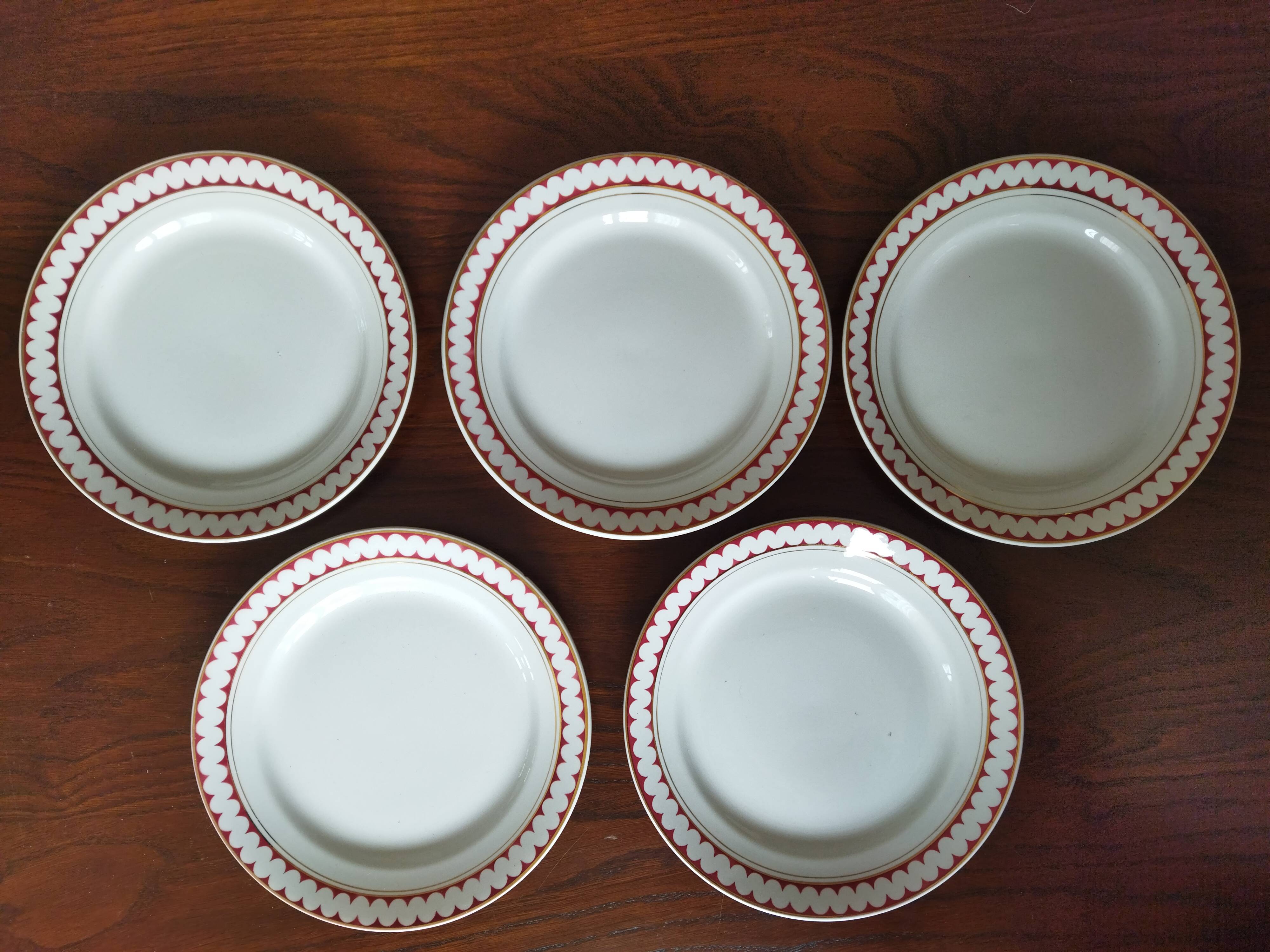 5 KG Lunéville flat plates, Madrigal model