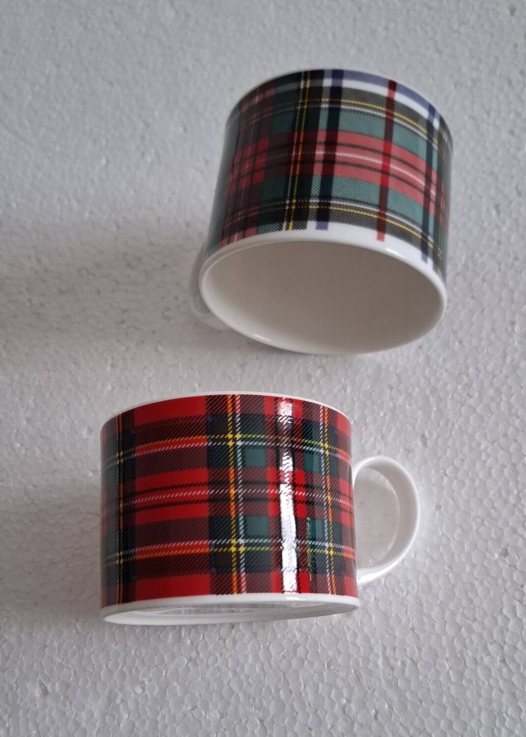 Duo de grandes tasses tartan.