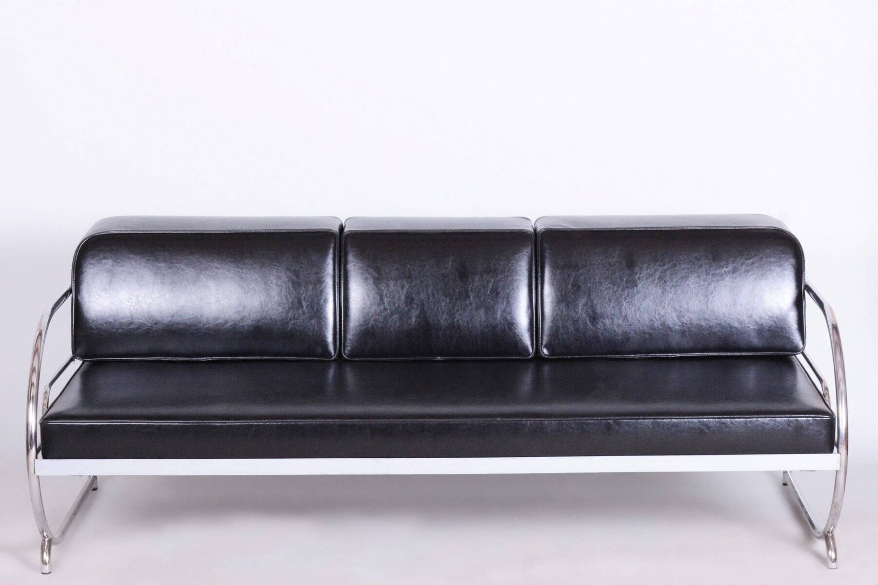 Bauhaus Sofa in Chromed Steel and Leather by Robert Slezák, Czech, 1930s