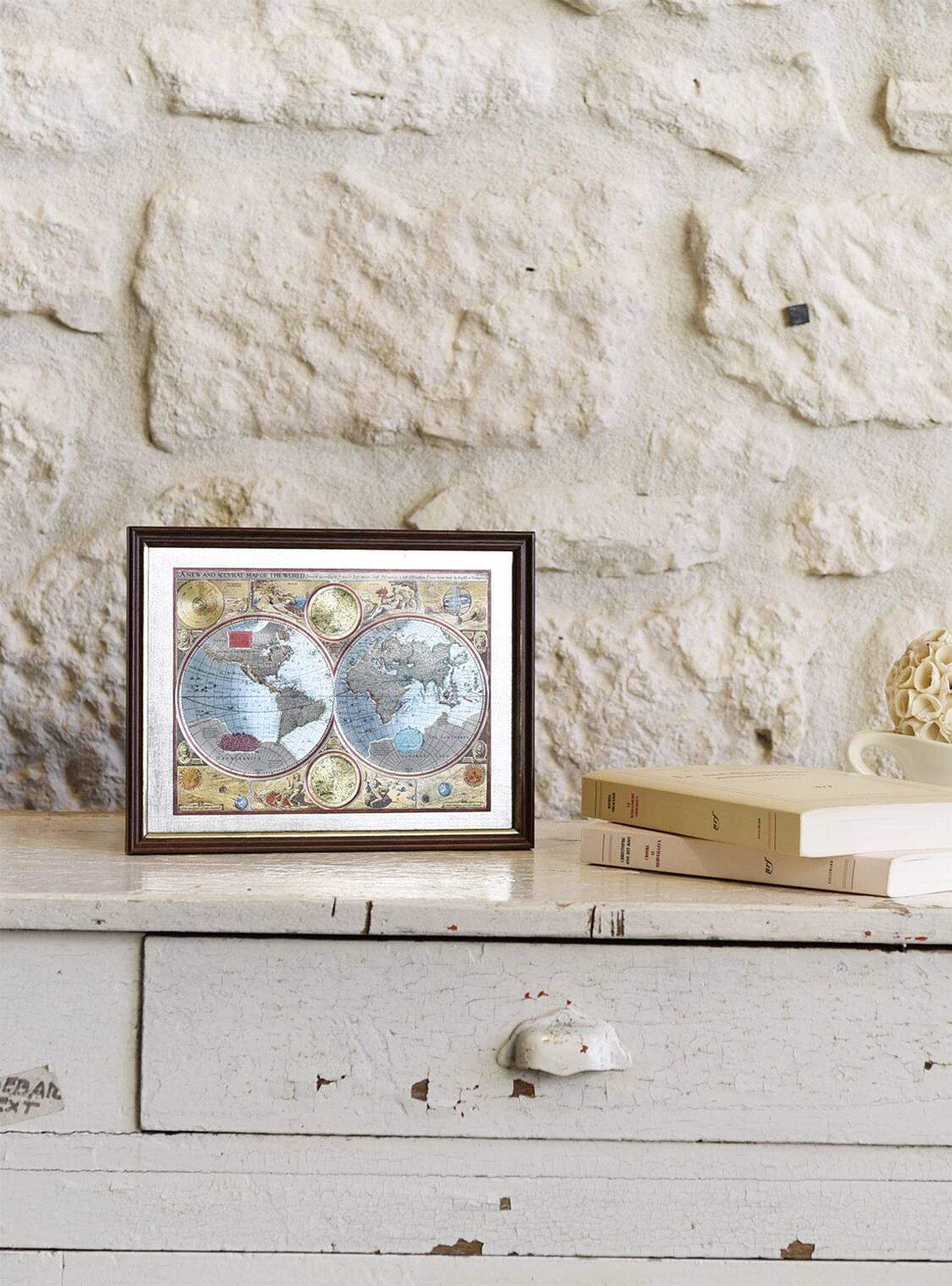 Carte accvrat avec cadre en bois