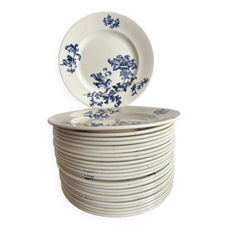 Assiettes plates en terre de fer Sarreguemines modèle Damas