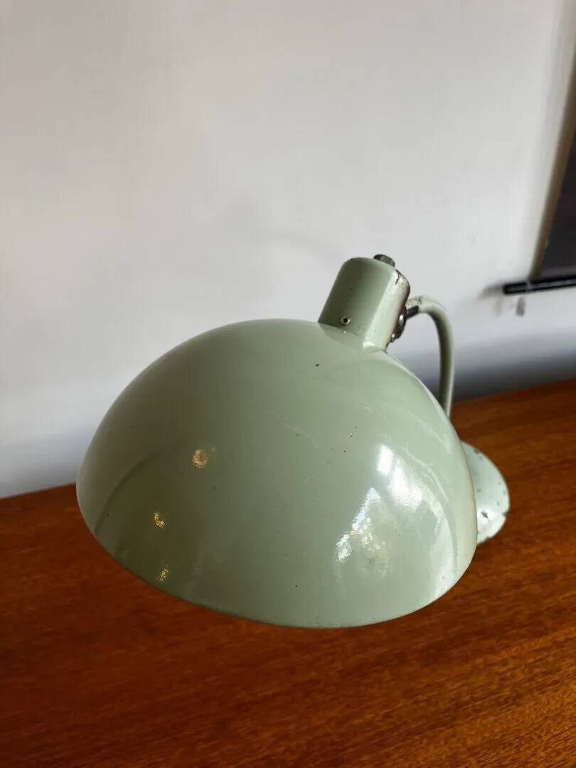 Lampe de bureau Bauhaus – vert pastel
