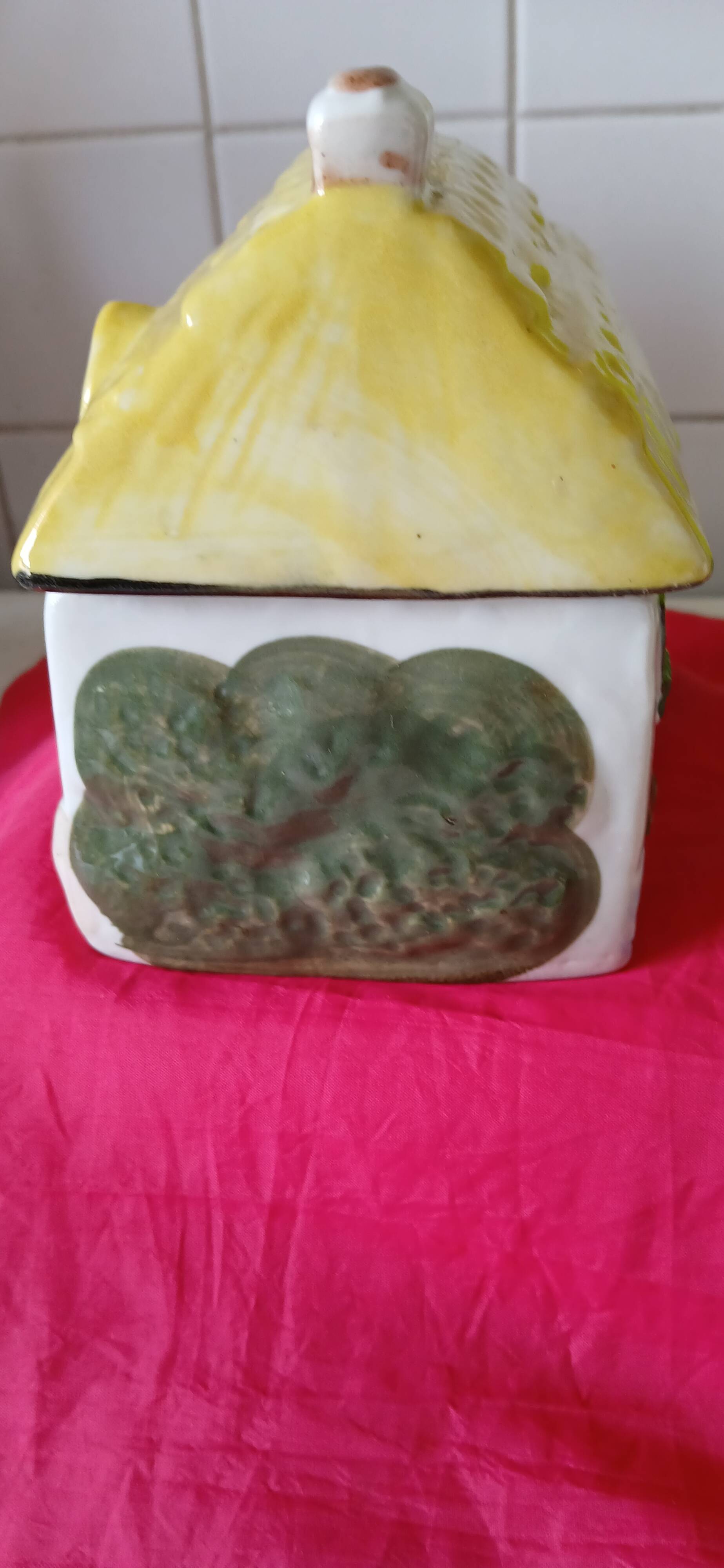 Vintage candy box with barbotine sugar