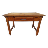 wooden table, bistro, countryside