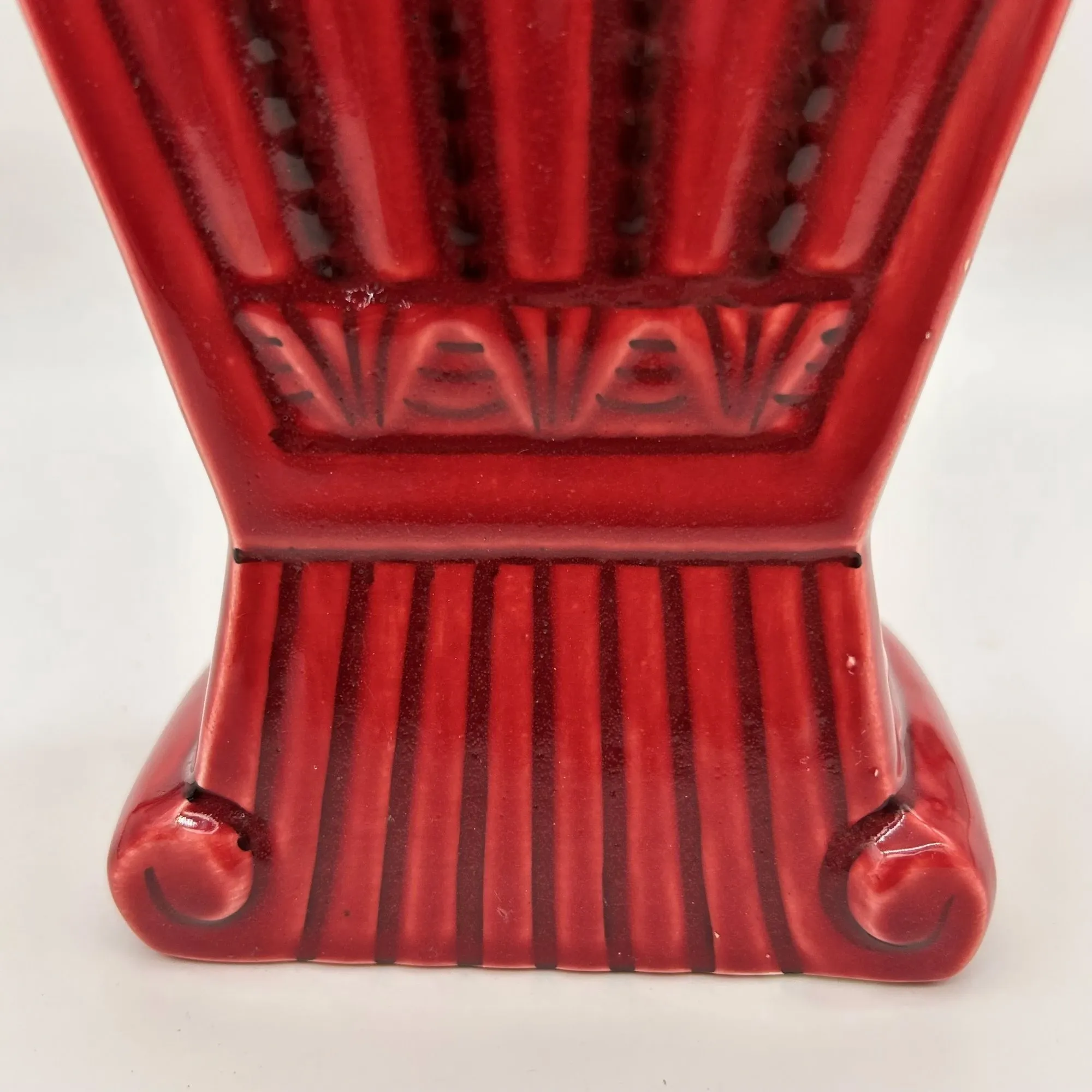 Ceramic vase in Art Deco style.